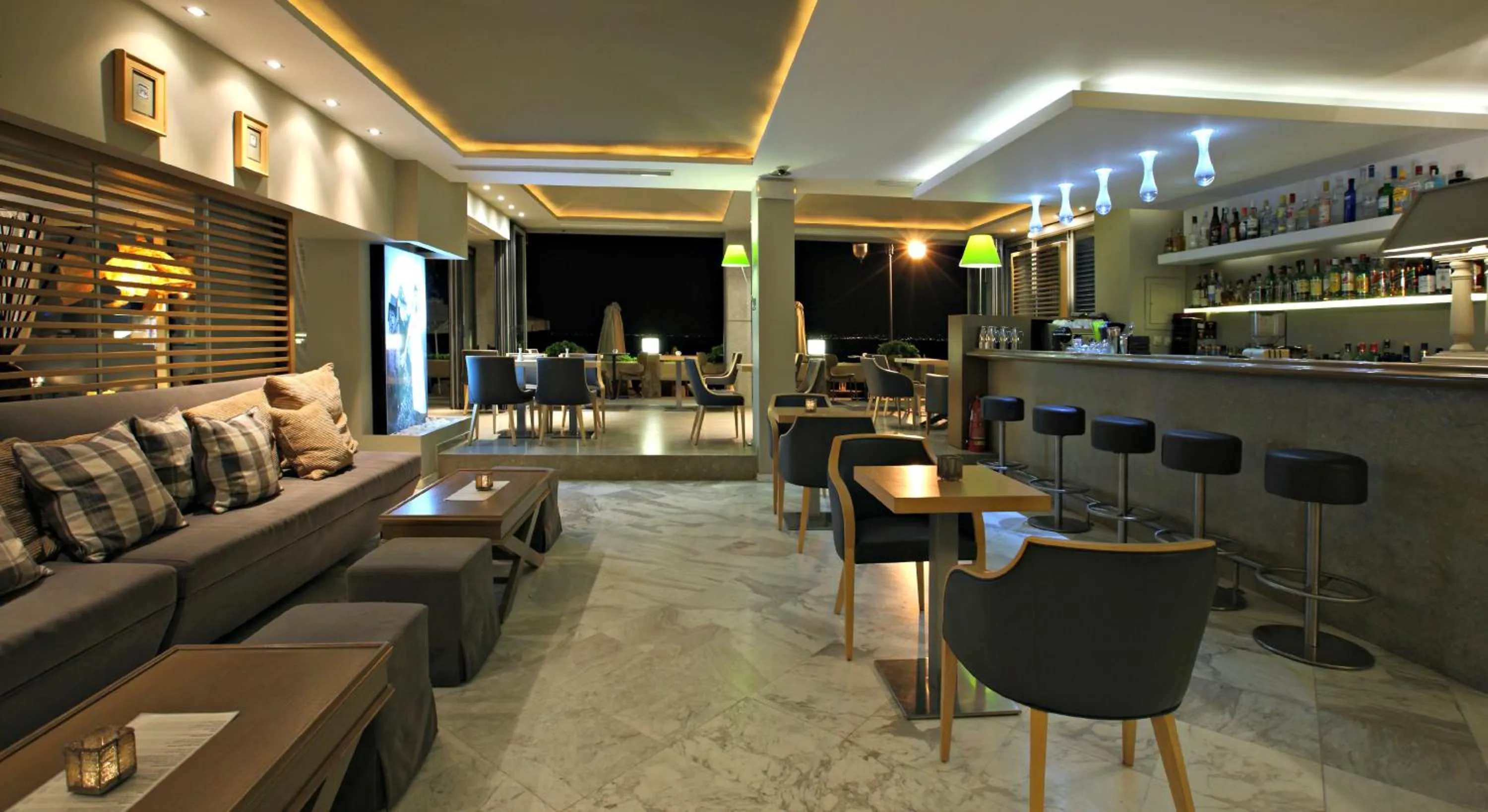 Lounge or bar in Golden Star City Resort