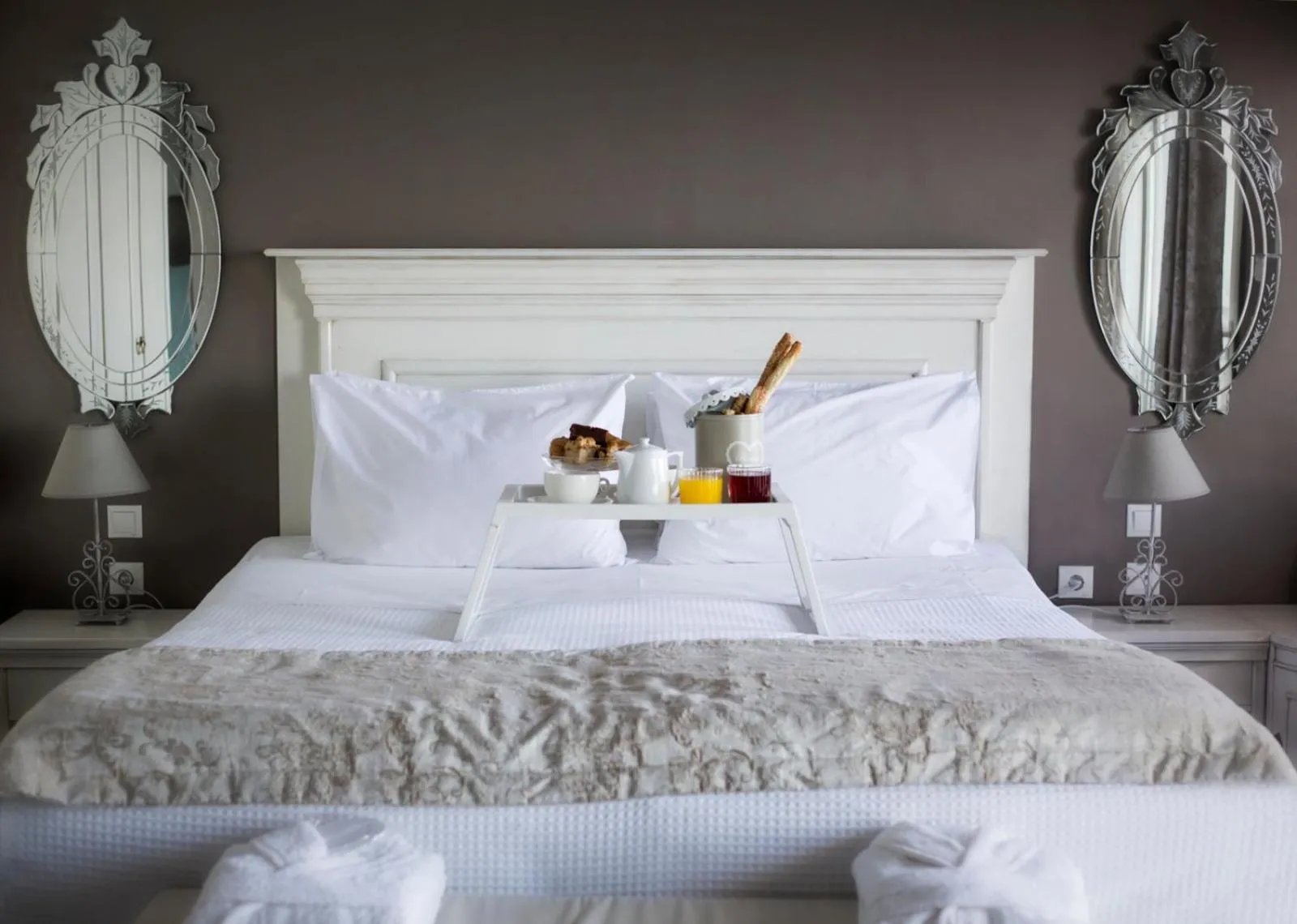 Bed in Golden Star City Resort