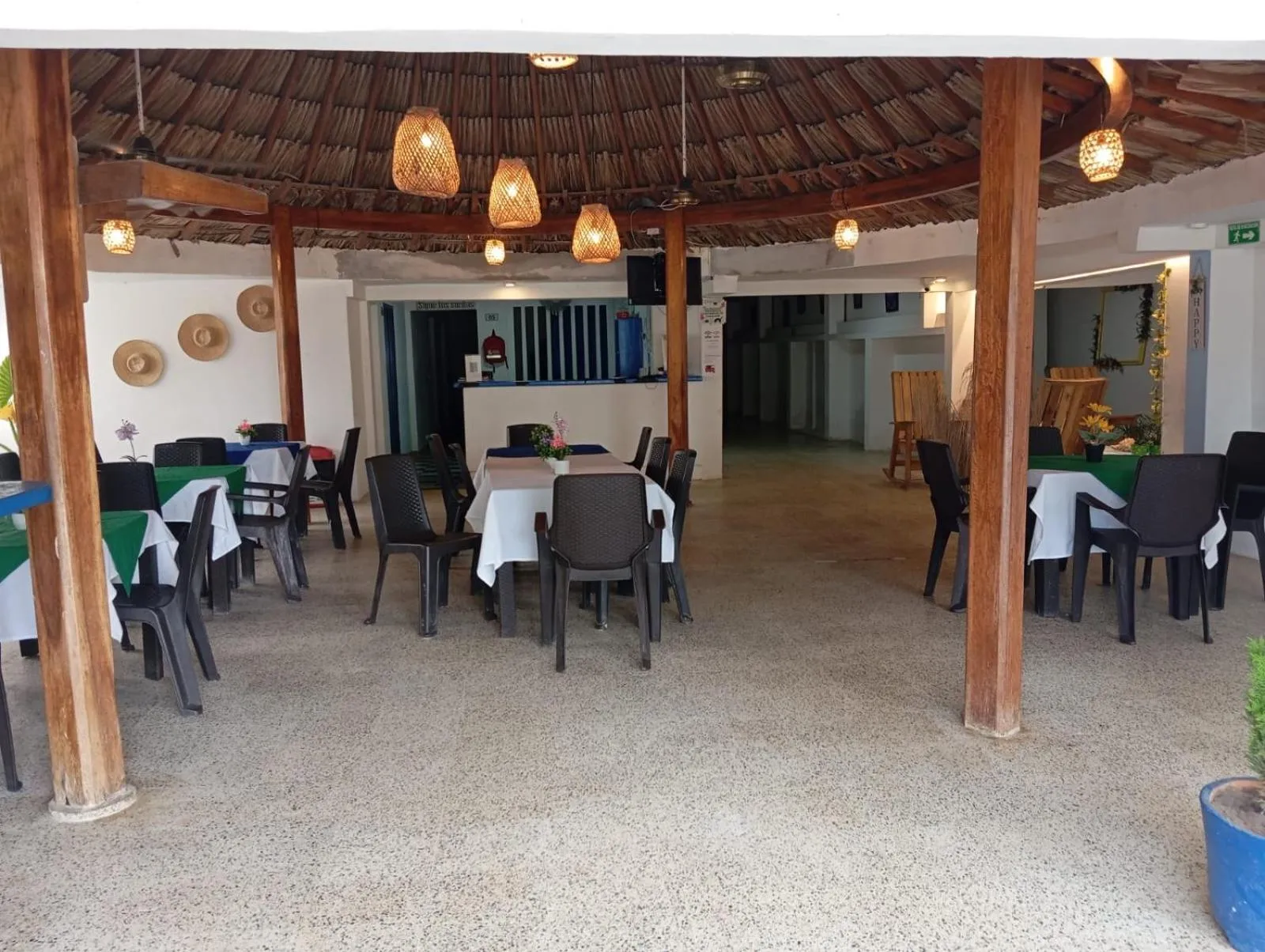 Restaurant/places to eat in Hotel Palma Azul Coveñas