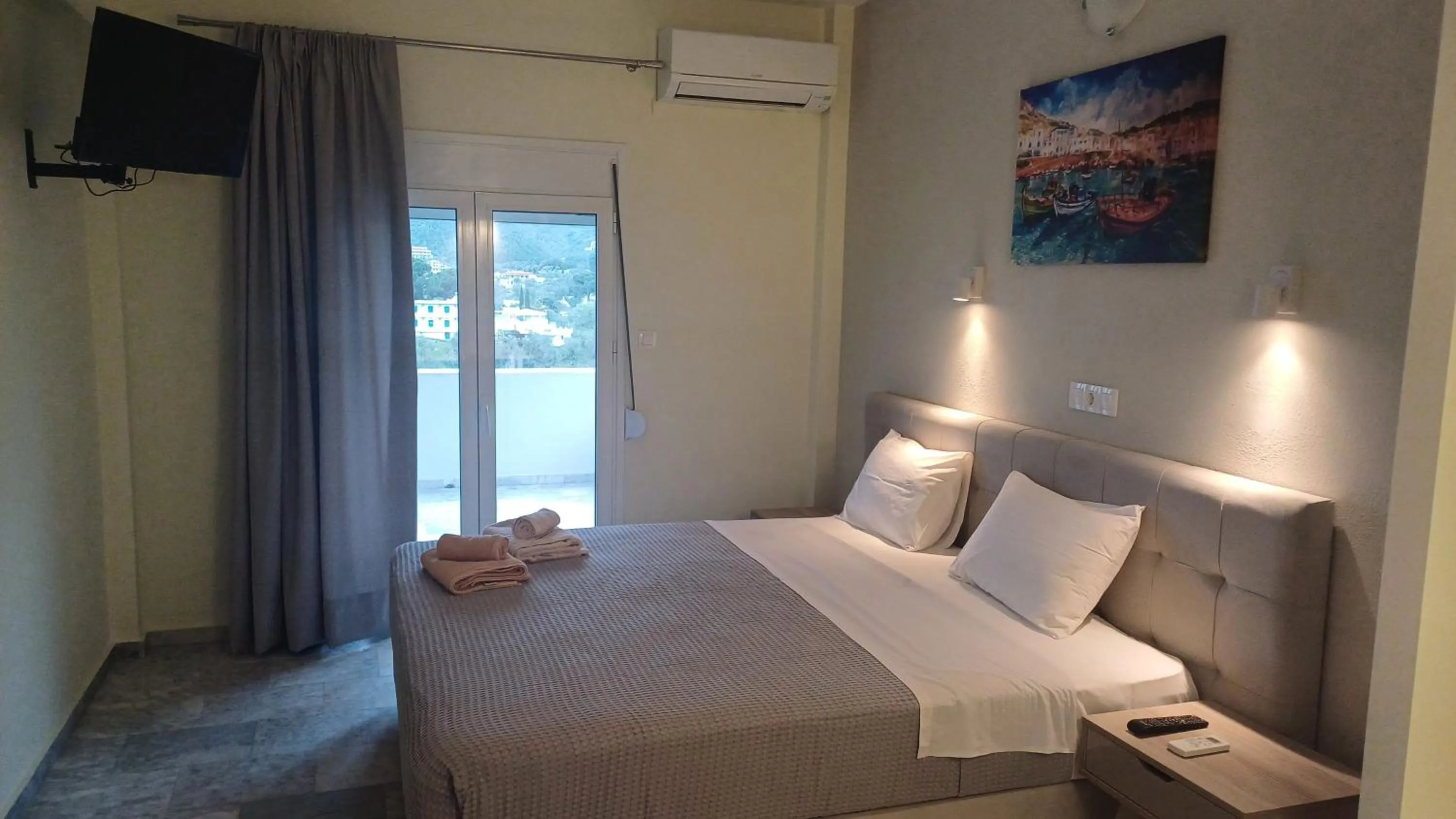 Bed in Villa Kavourakia