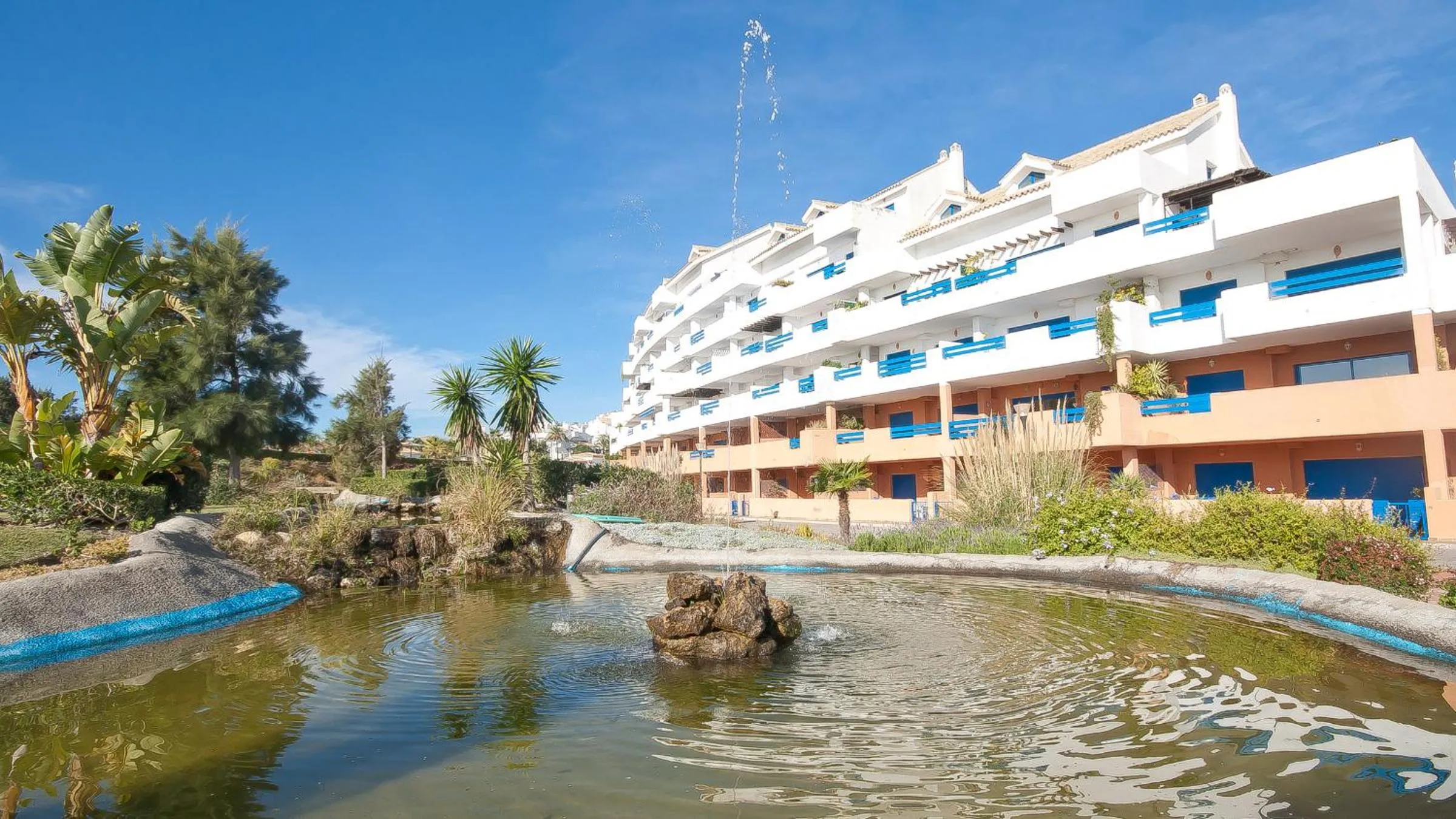 Duquesa Suites 206