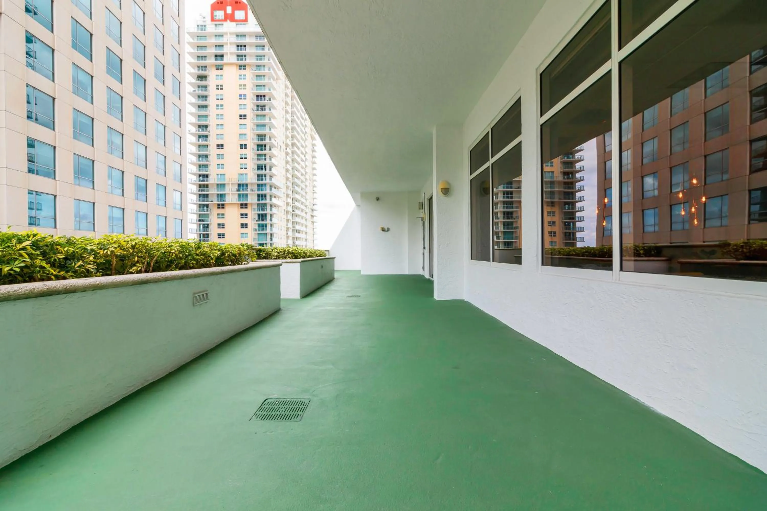 Property building in The Club at Brickell Bay Luxury Suites