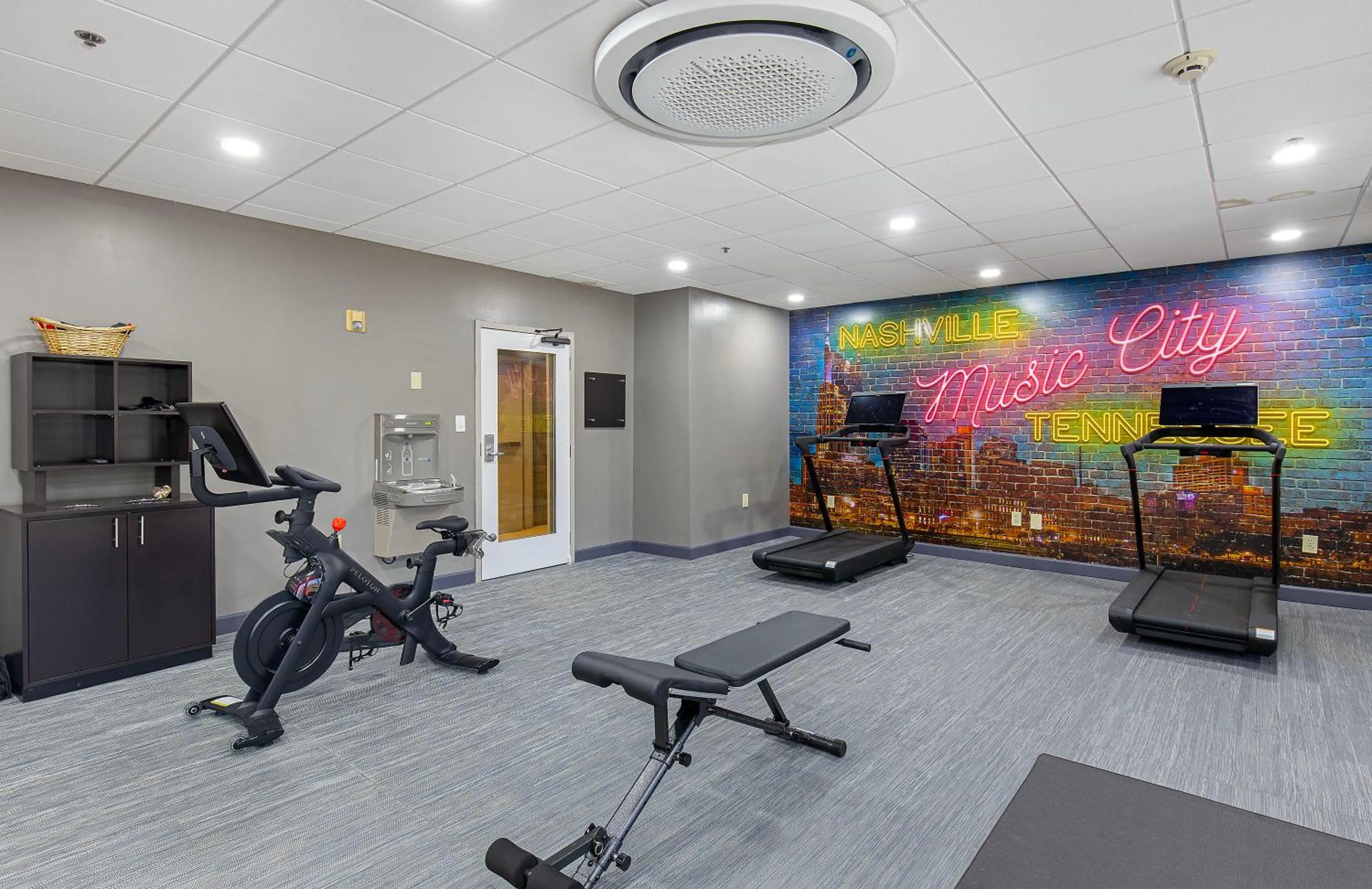 Spa and wellness centre/facilities in Crowne Plaza Nashville Airport by IHG