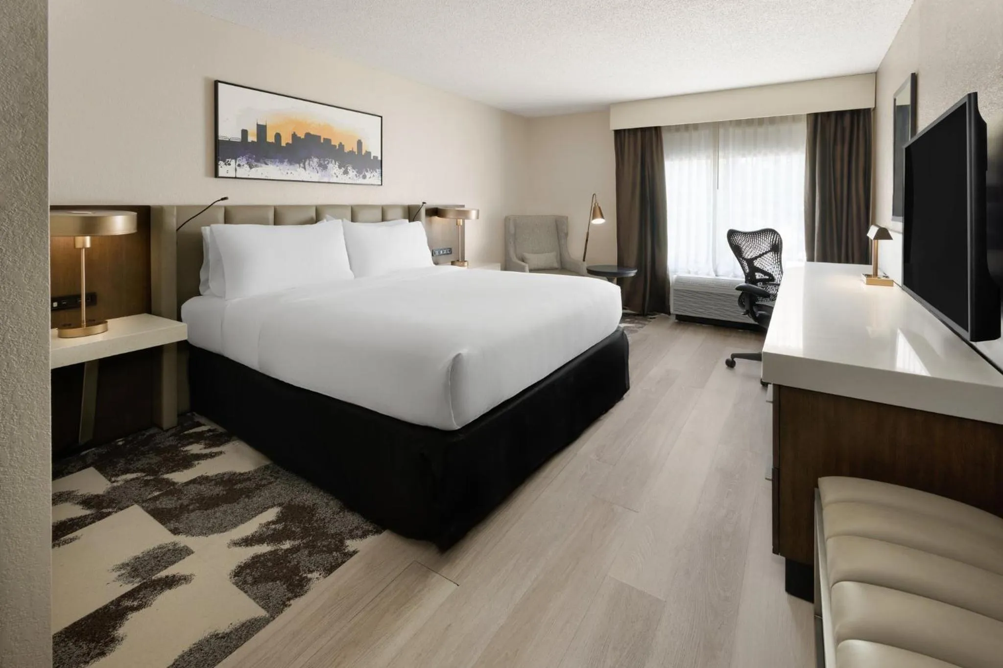 Photo of the whole room, Bed in Crowne Plaza Nashville Airport by IHG
