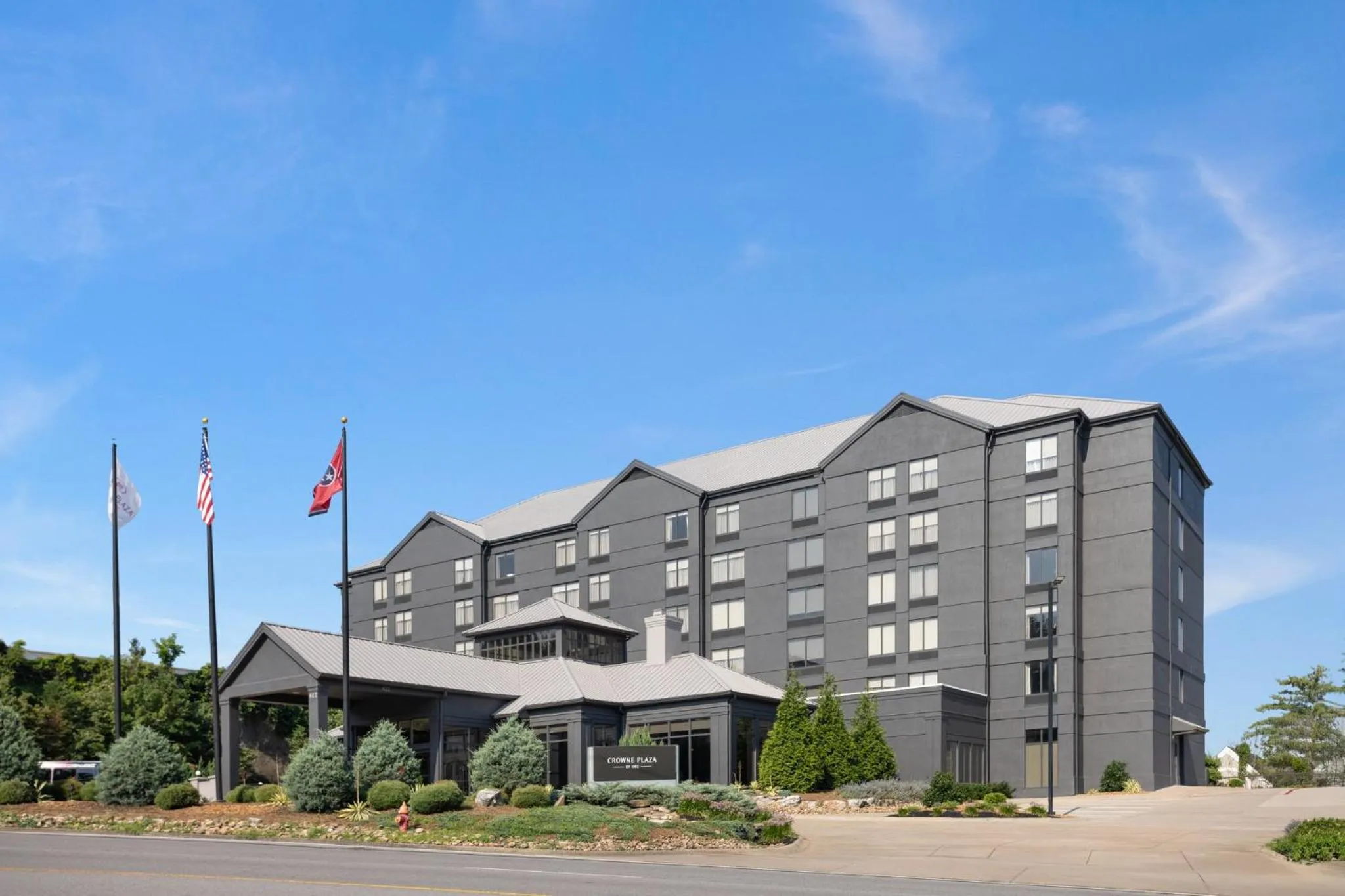 Property building in Crowne Plaza Nashville Airport by IHG
