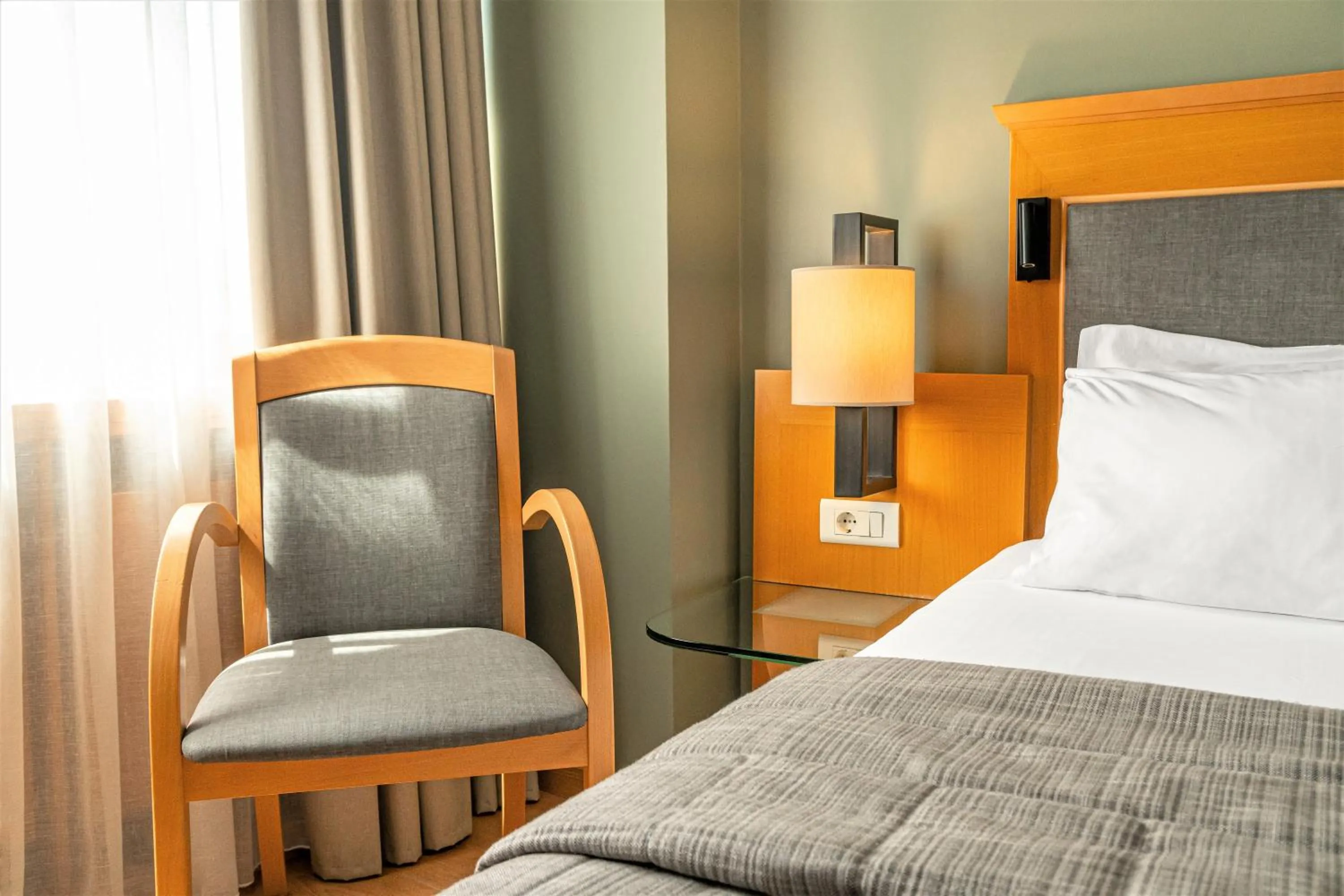 Seating area, Bed in Plaka Hotel