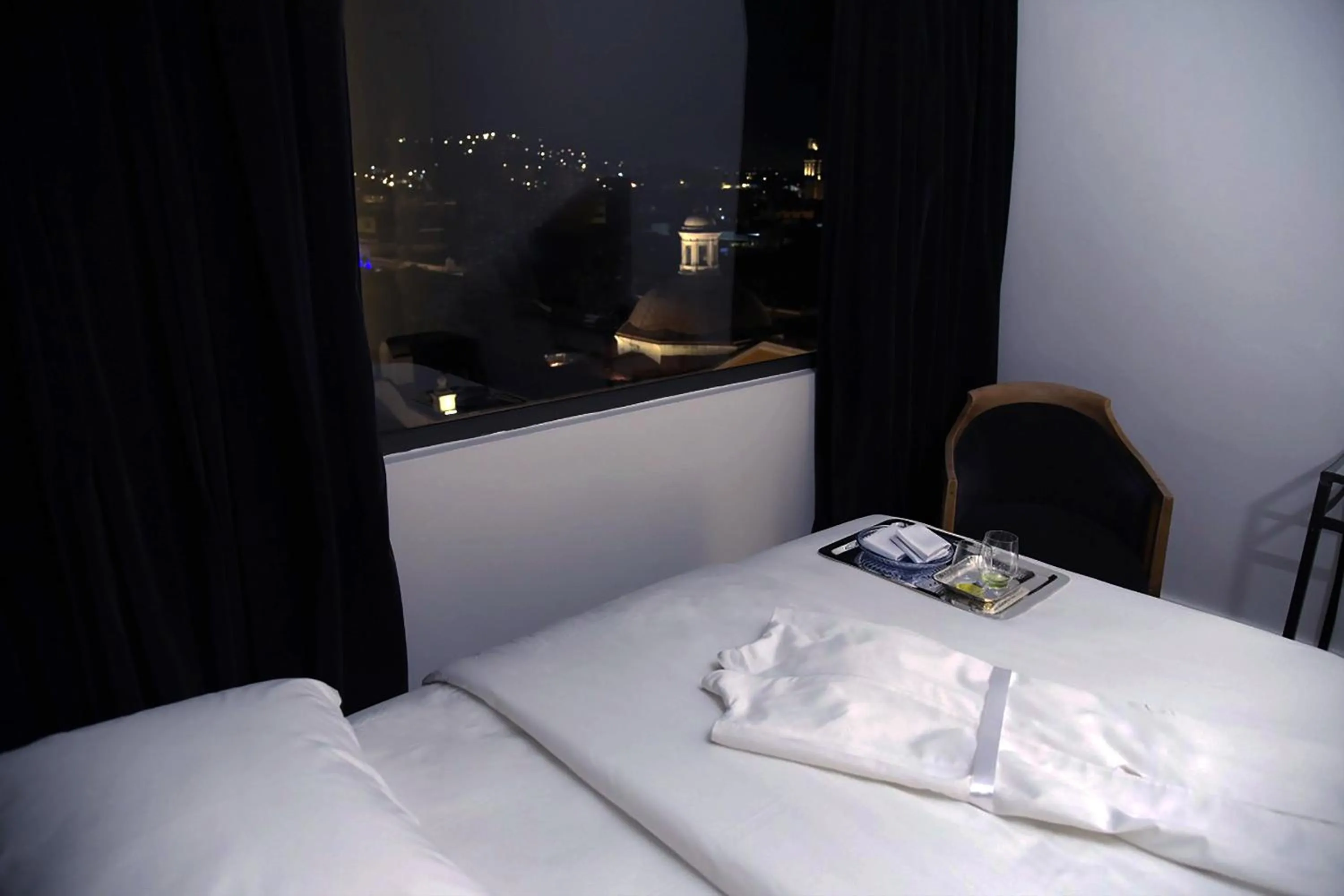 Bed in Palacio Julio Hotel