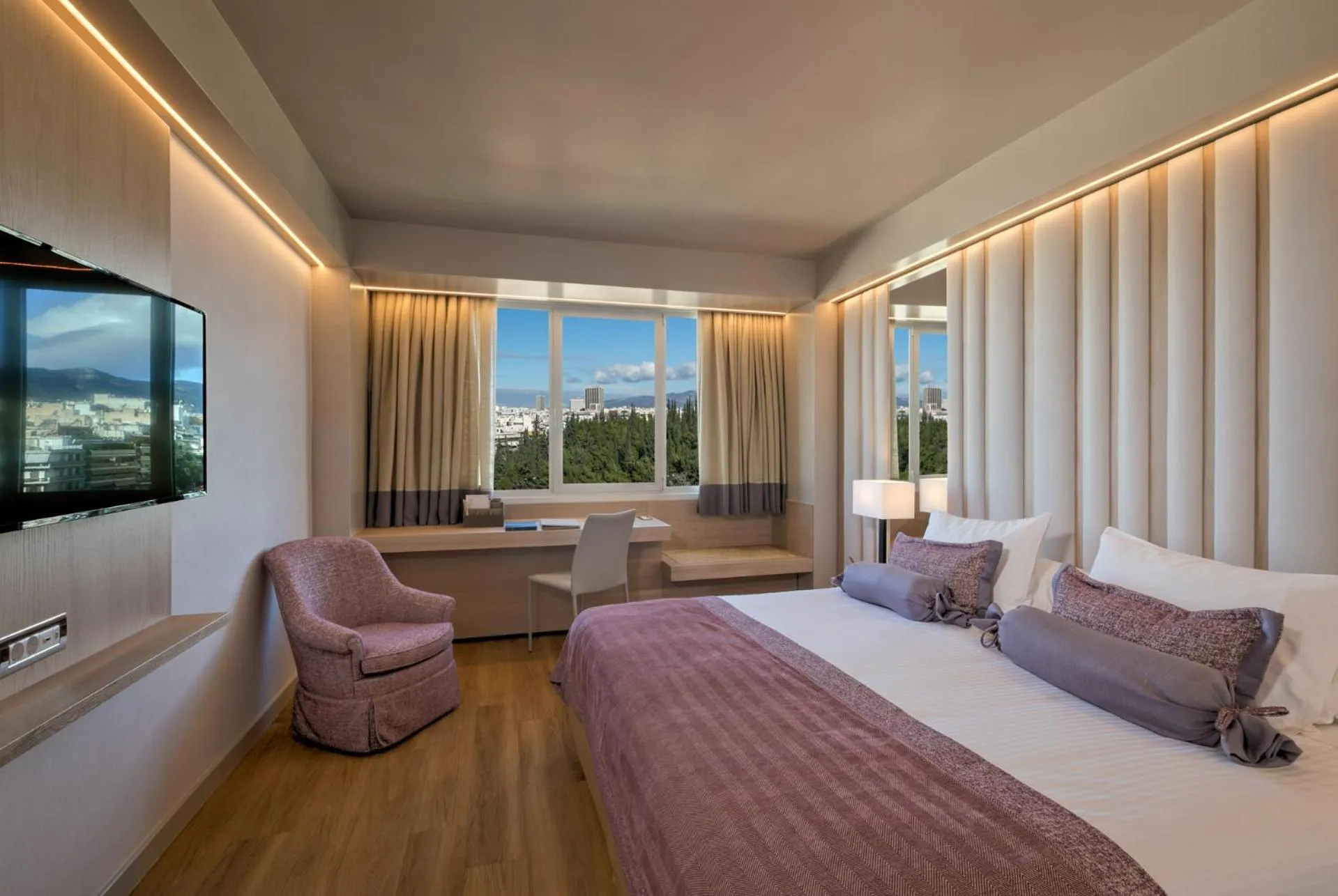 Bed in Divani Caravel