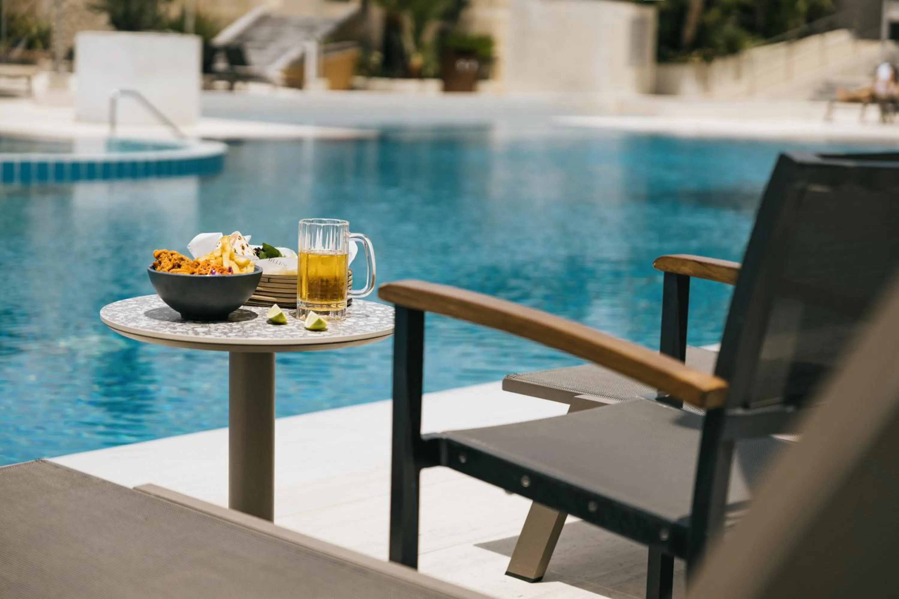 Restaurant/places to eat in Divani Apollon Palace & Thalasso