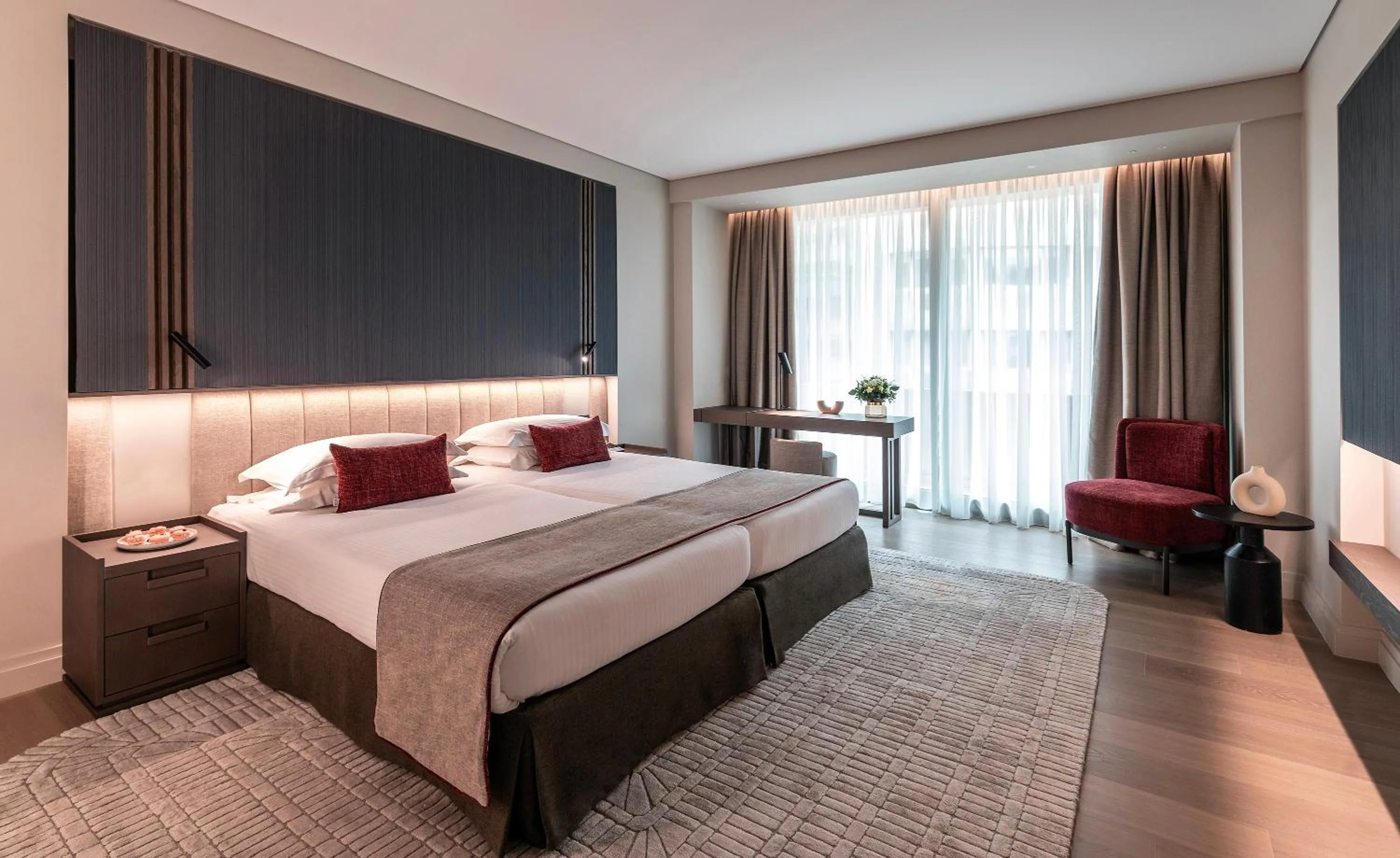 Bed in NJV Athens Plaza