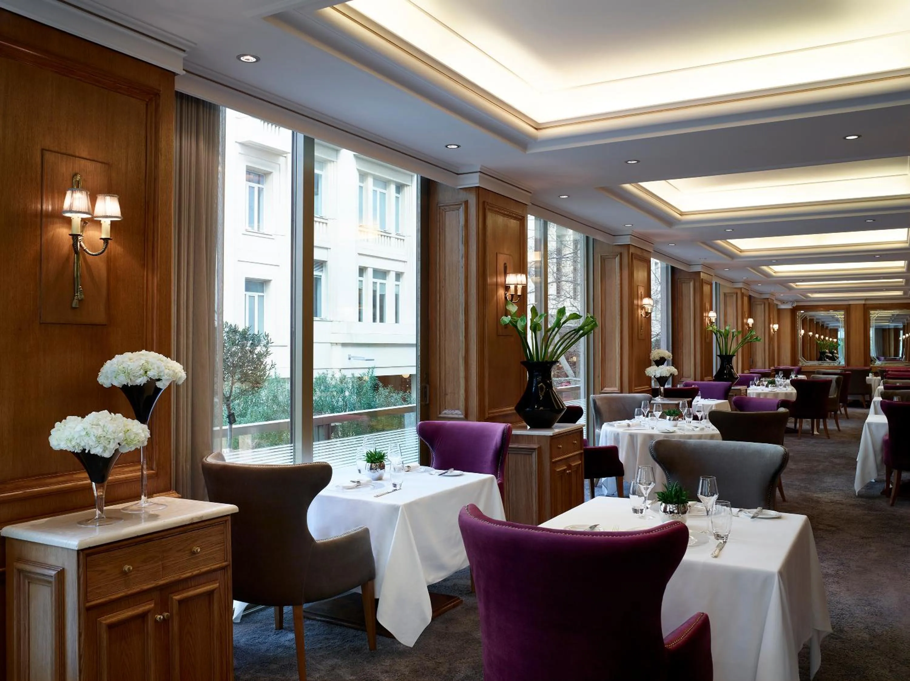 Restaurant/places to eat in NJV Athens Plaza