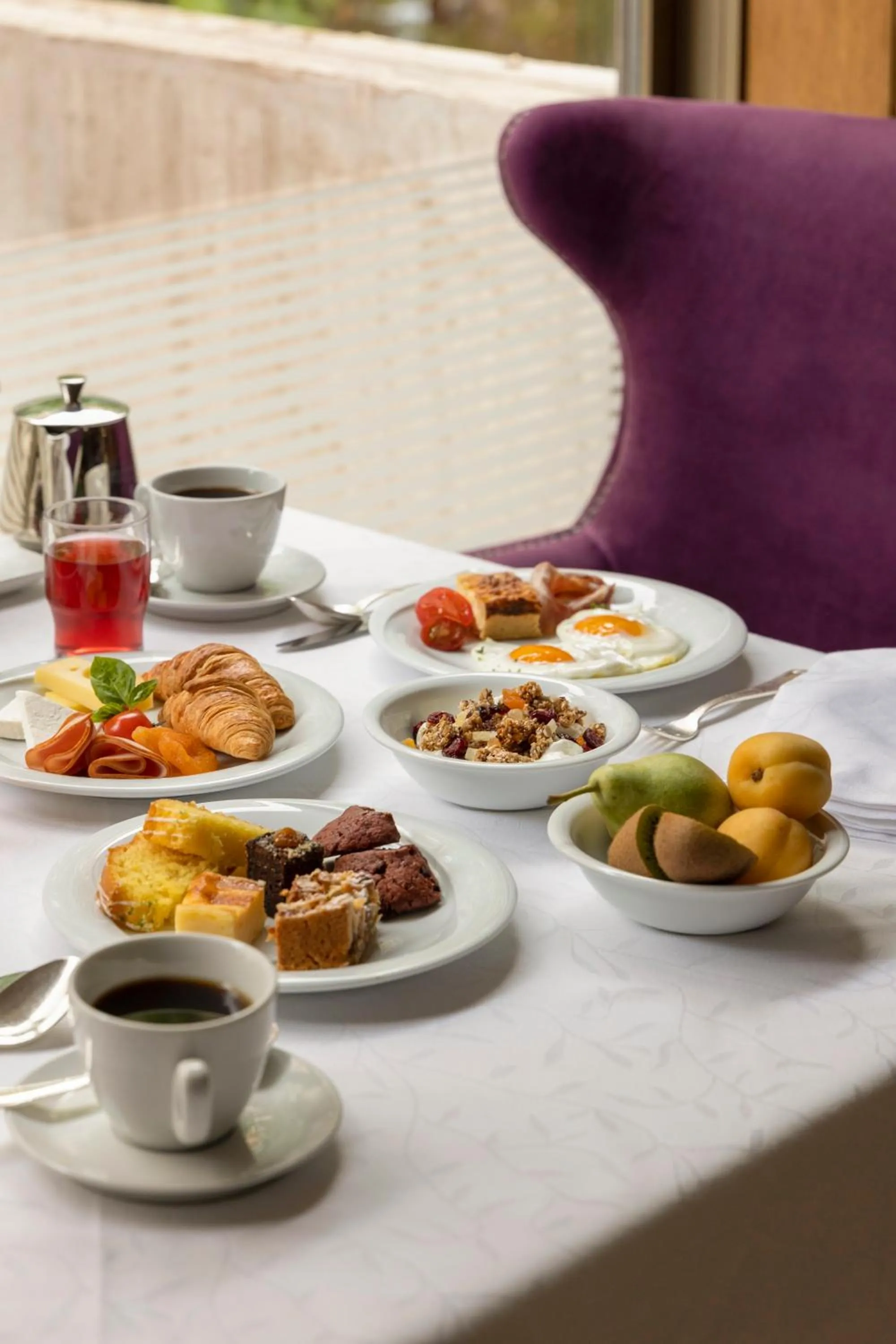 Breakfast in NJV Athens Plaza