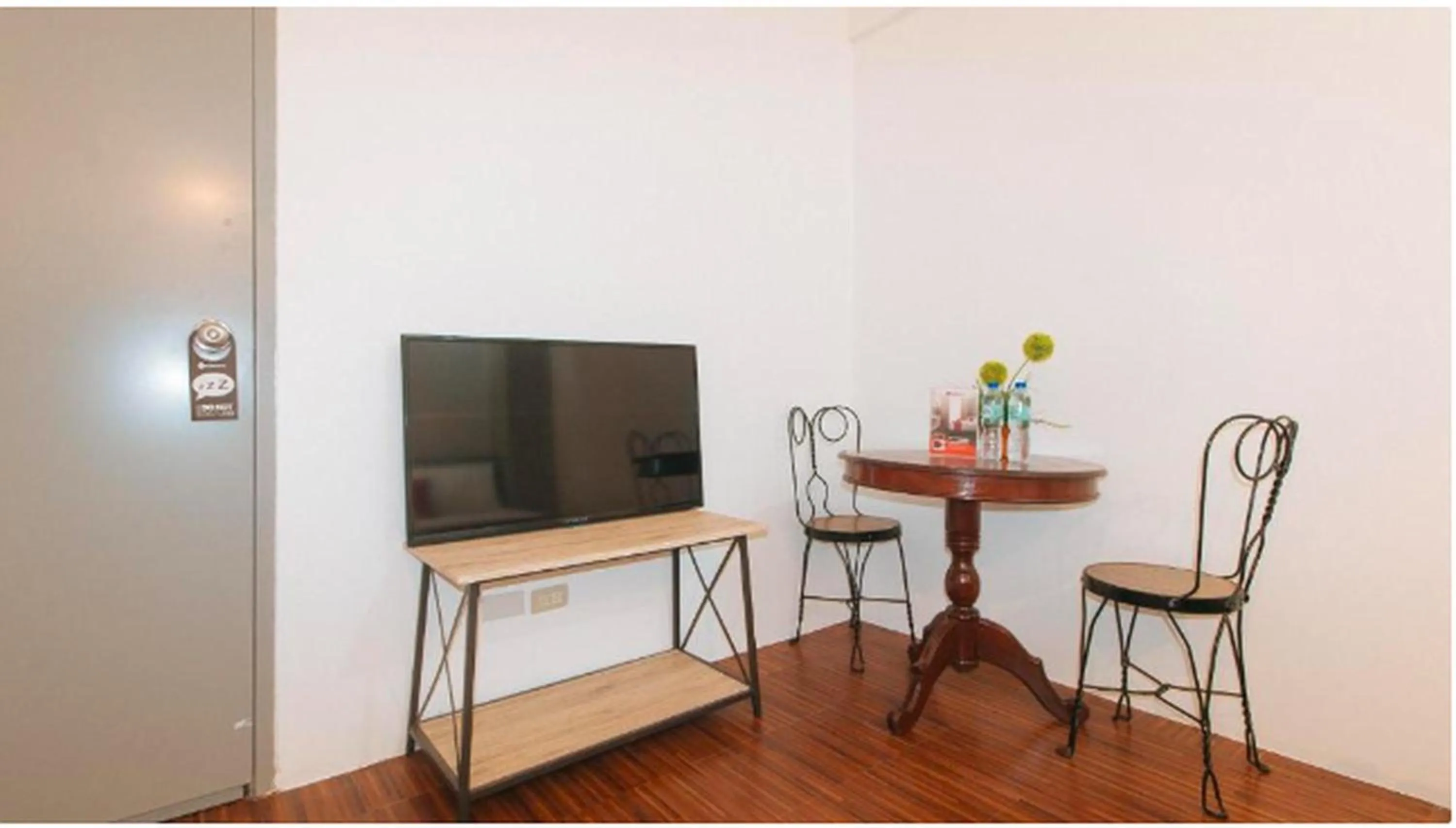 Area and facilities in OYO 1087 Enrico's Place Kamias