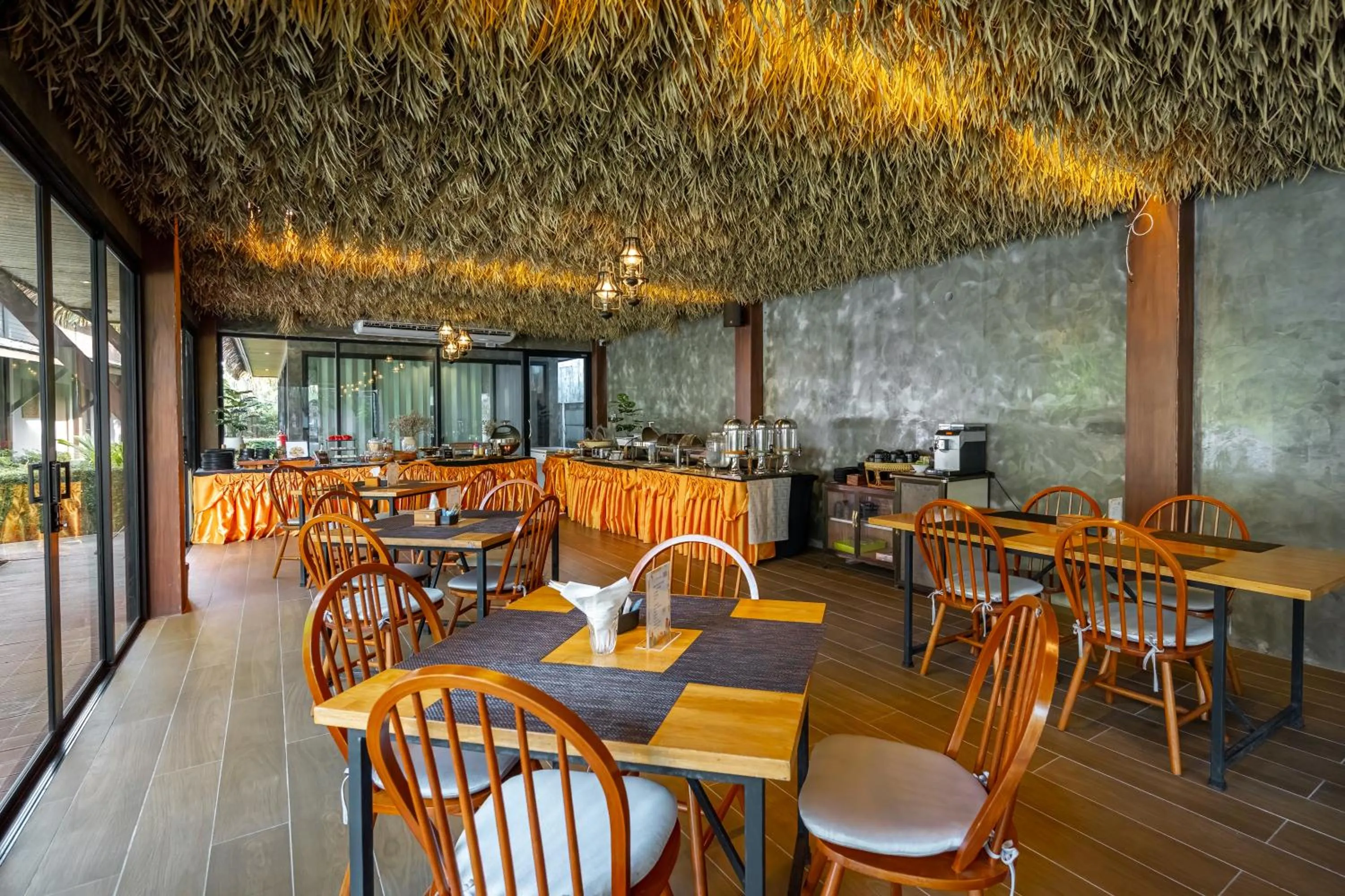 Restaurant/places to eat in Malabar Pool Villa Phuket