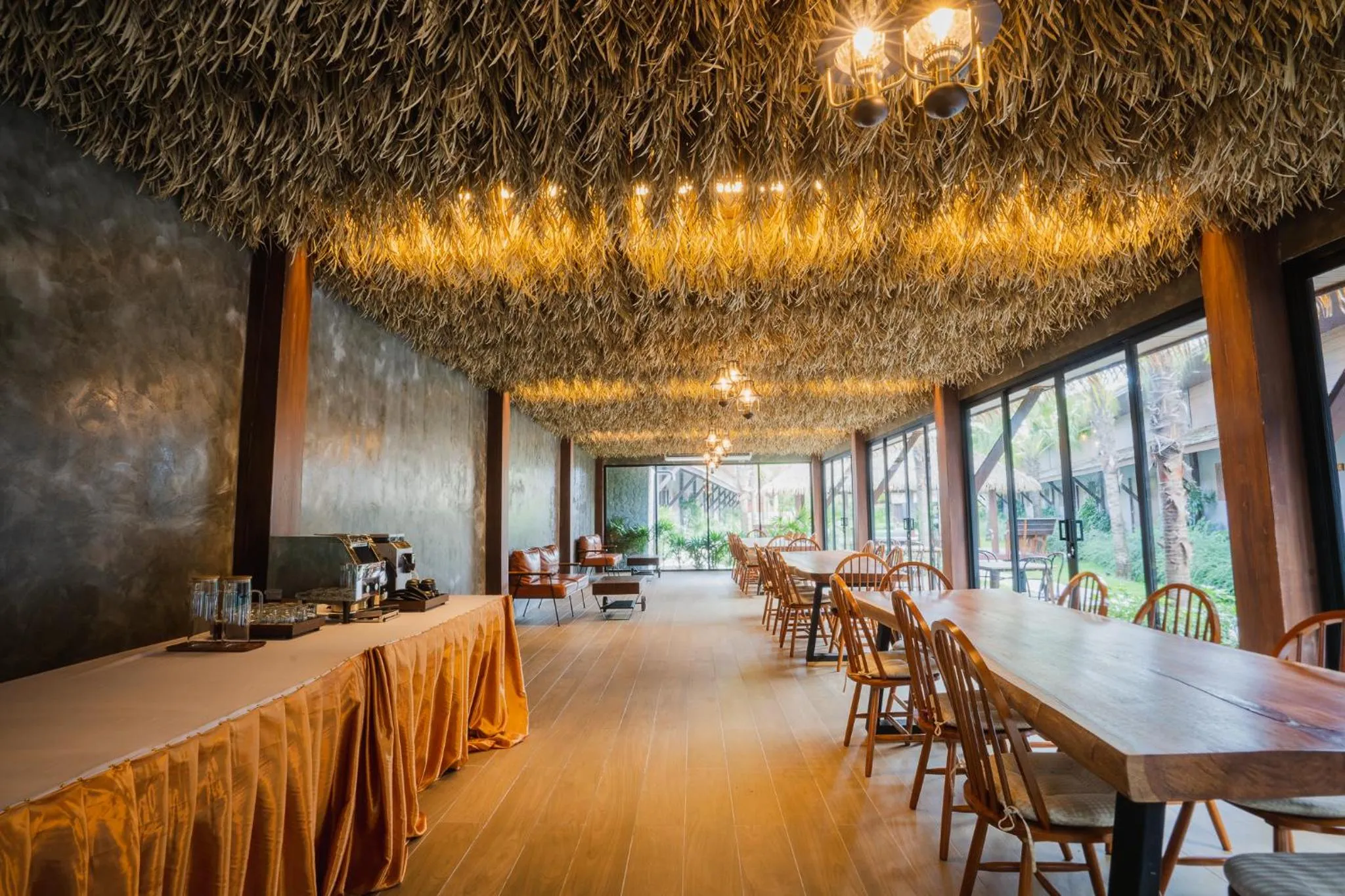 Restaurant/places to eat in Malabar Pool Villa Phuket
