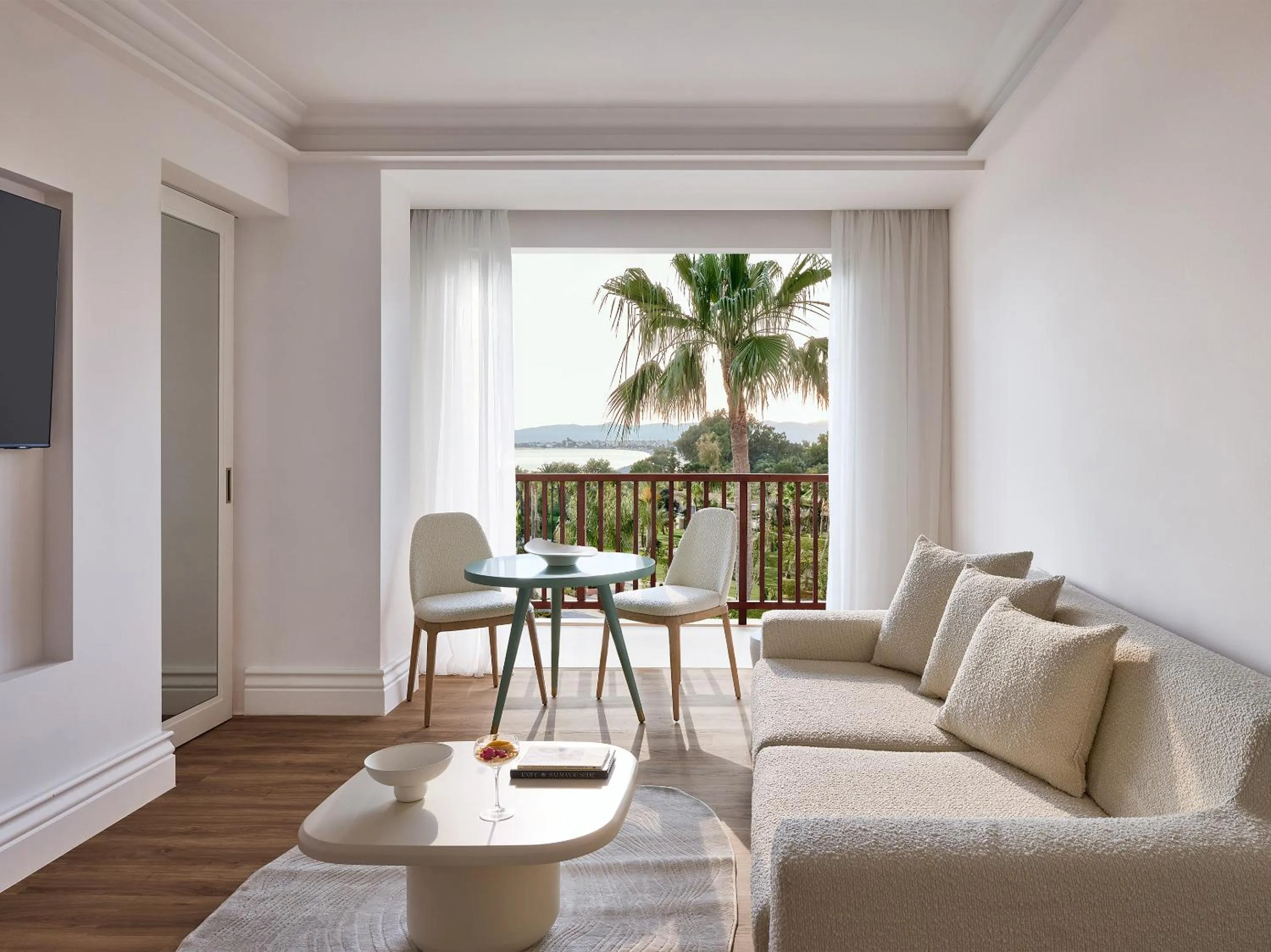 TV and multimedia in Grecotel Filoxenia