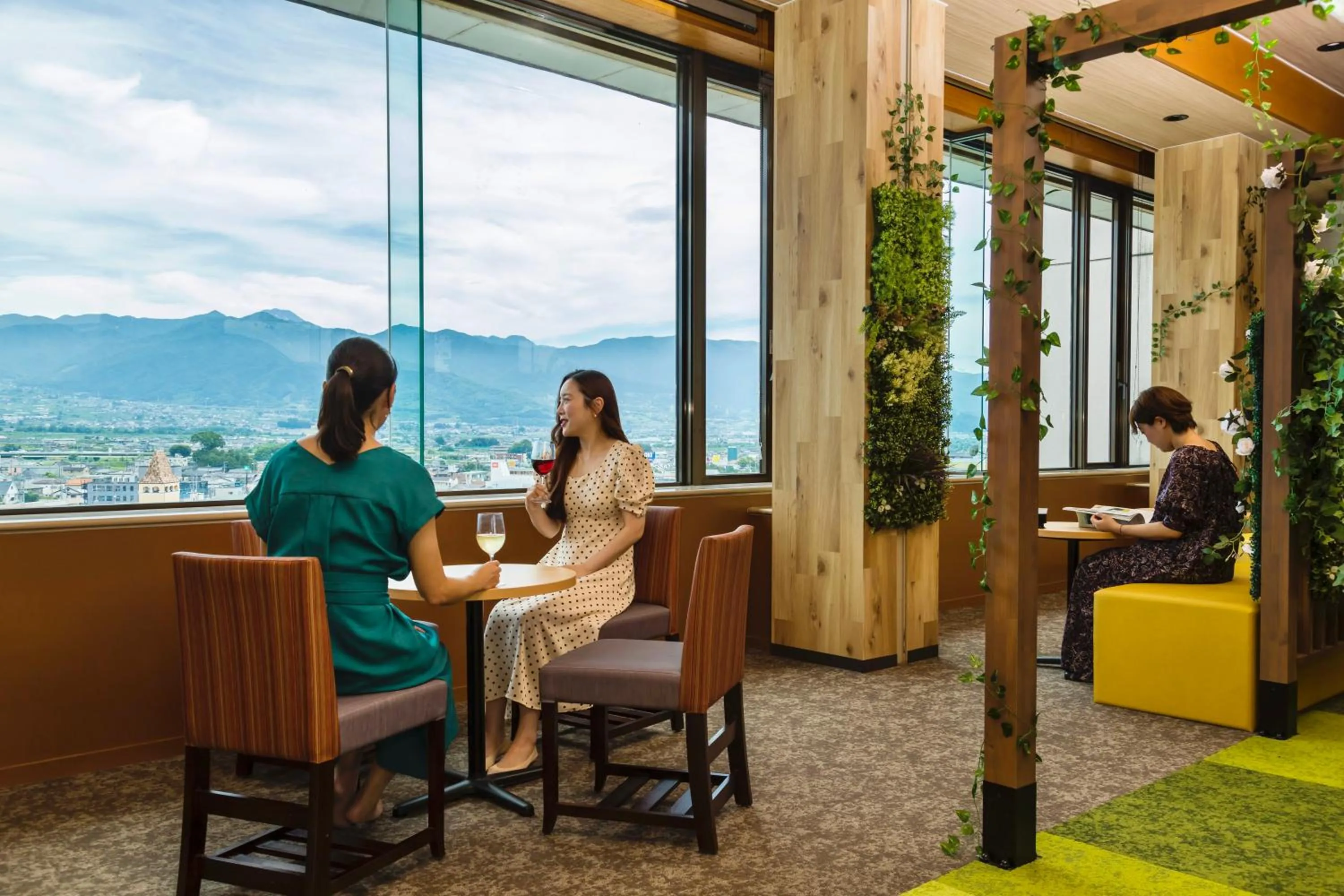 Lounge or bar in Japanese Onsen Ryokan Kohakuen