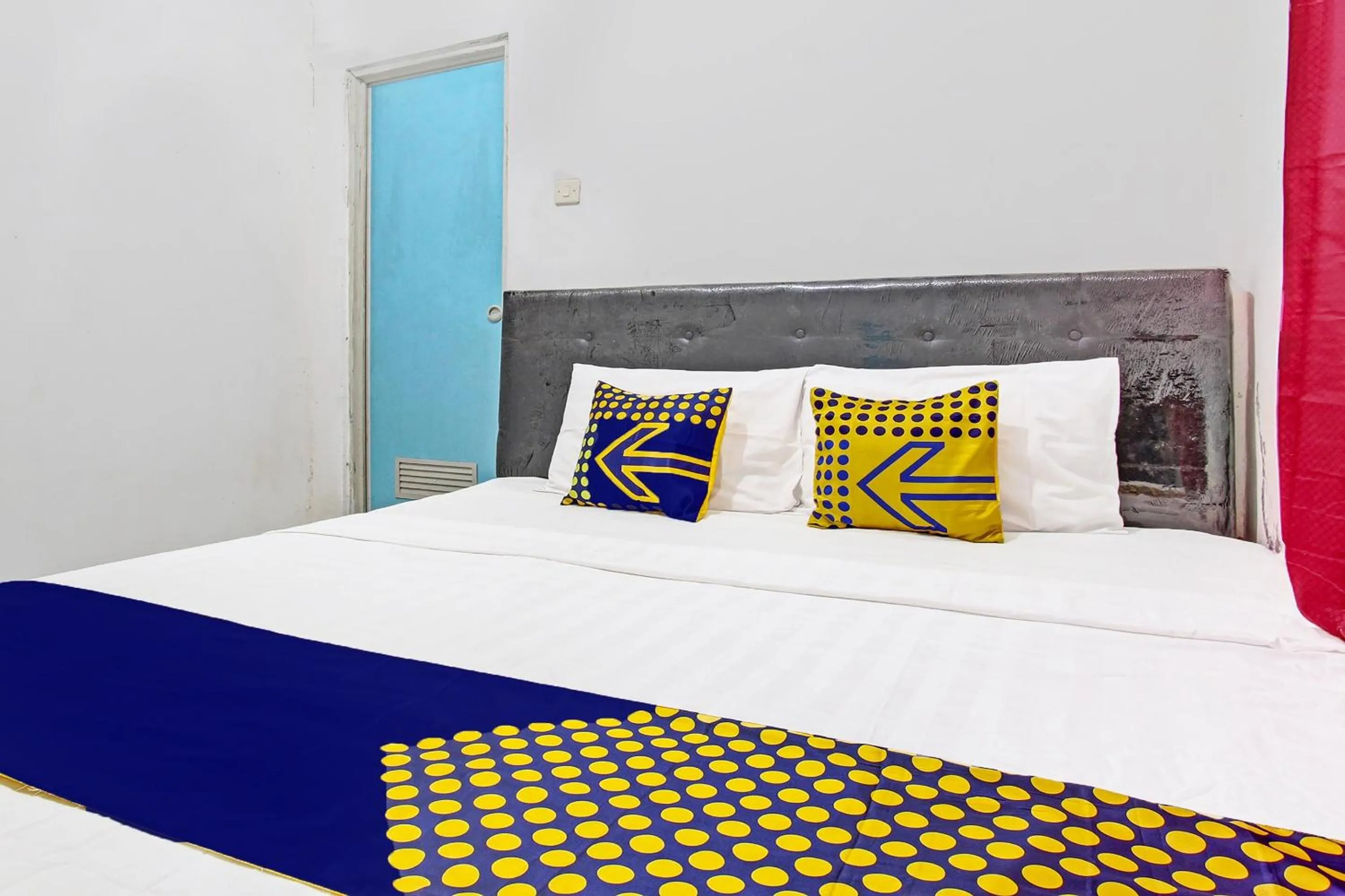 Bedroom, Bed in Hotel O Adinda Kost