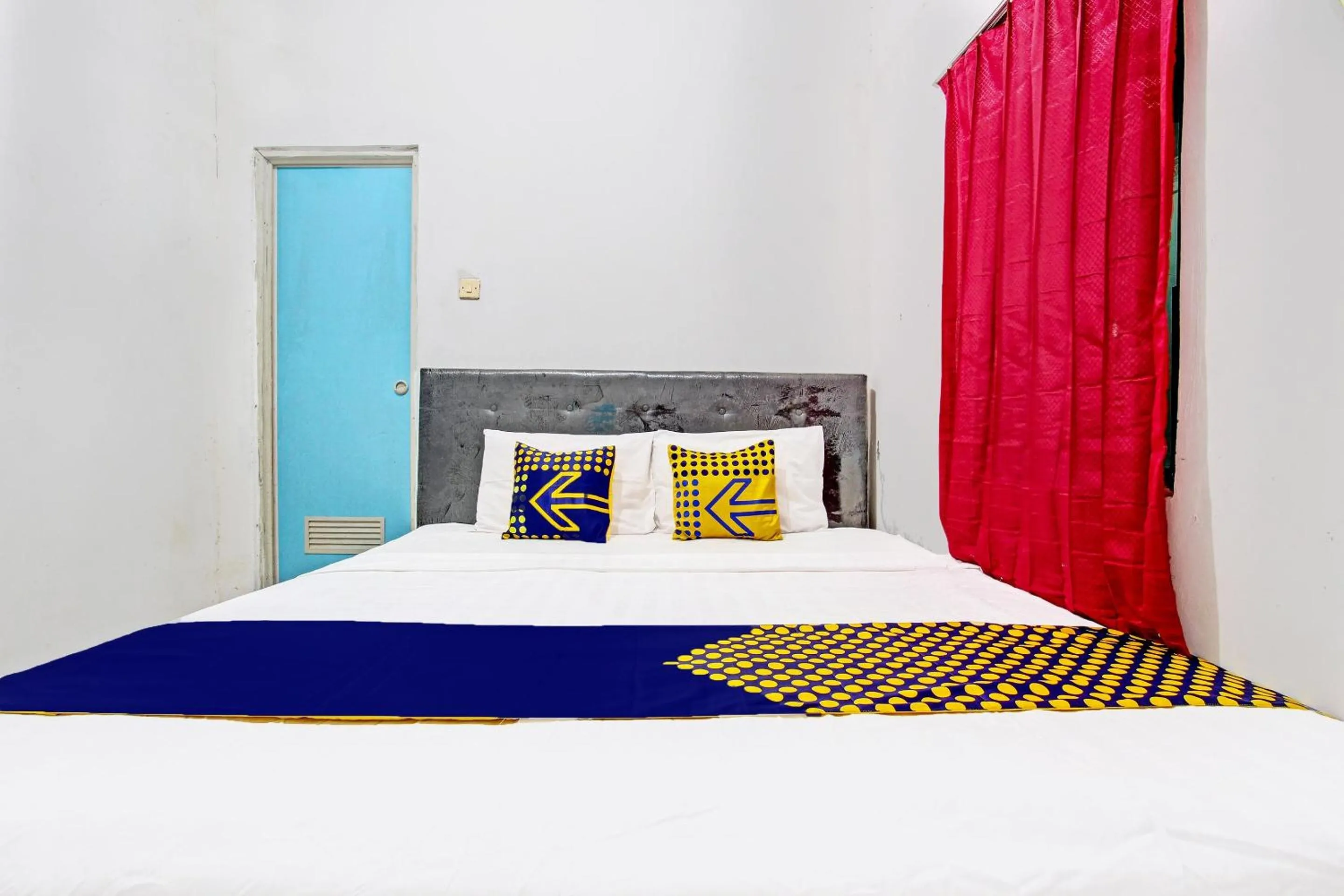 Bedroom, Bed in Hotel O Adinda Kost