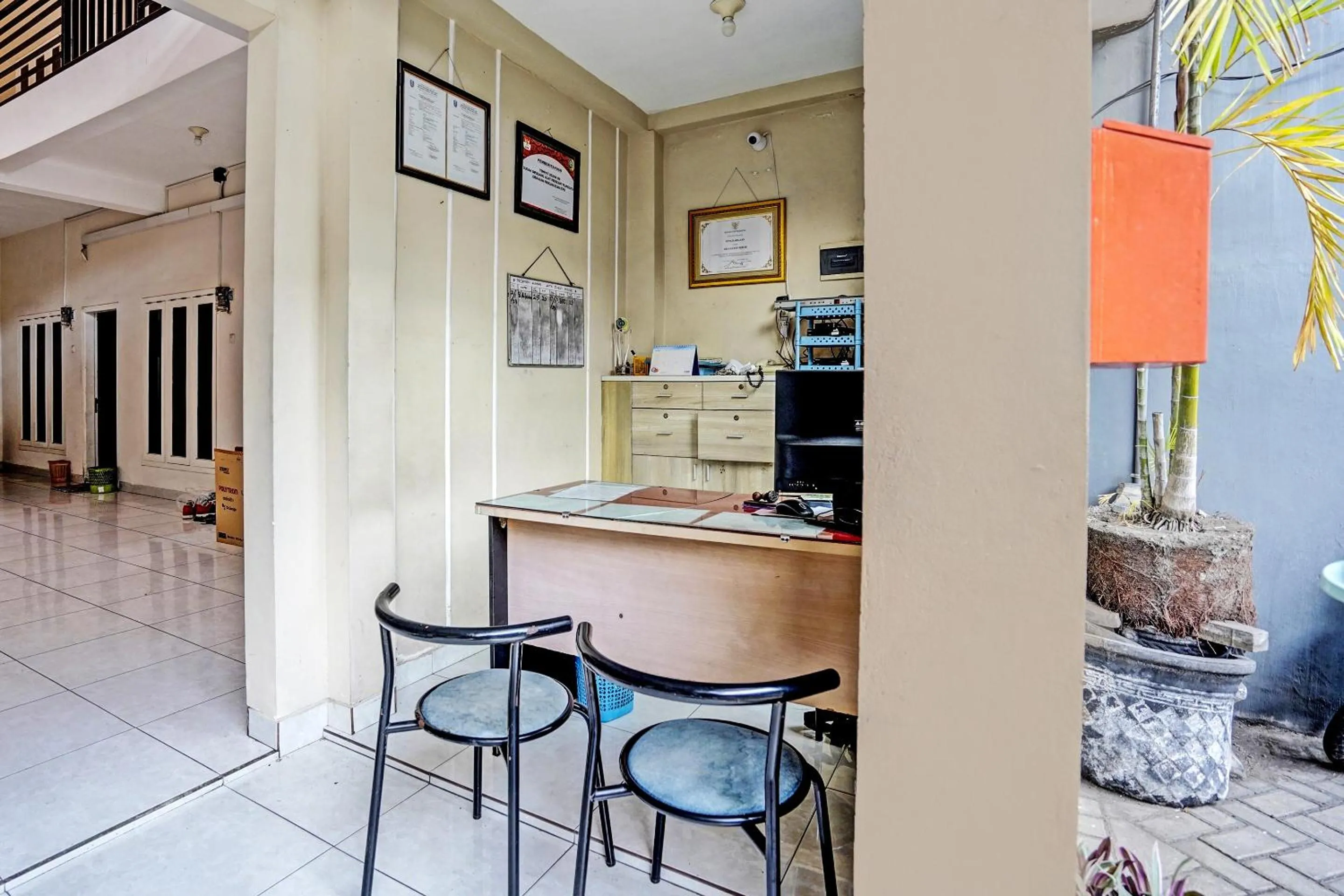 Lobby or reception in OYO Life 92190 Arya Guest House