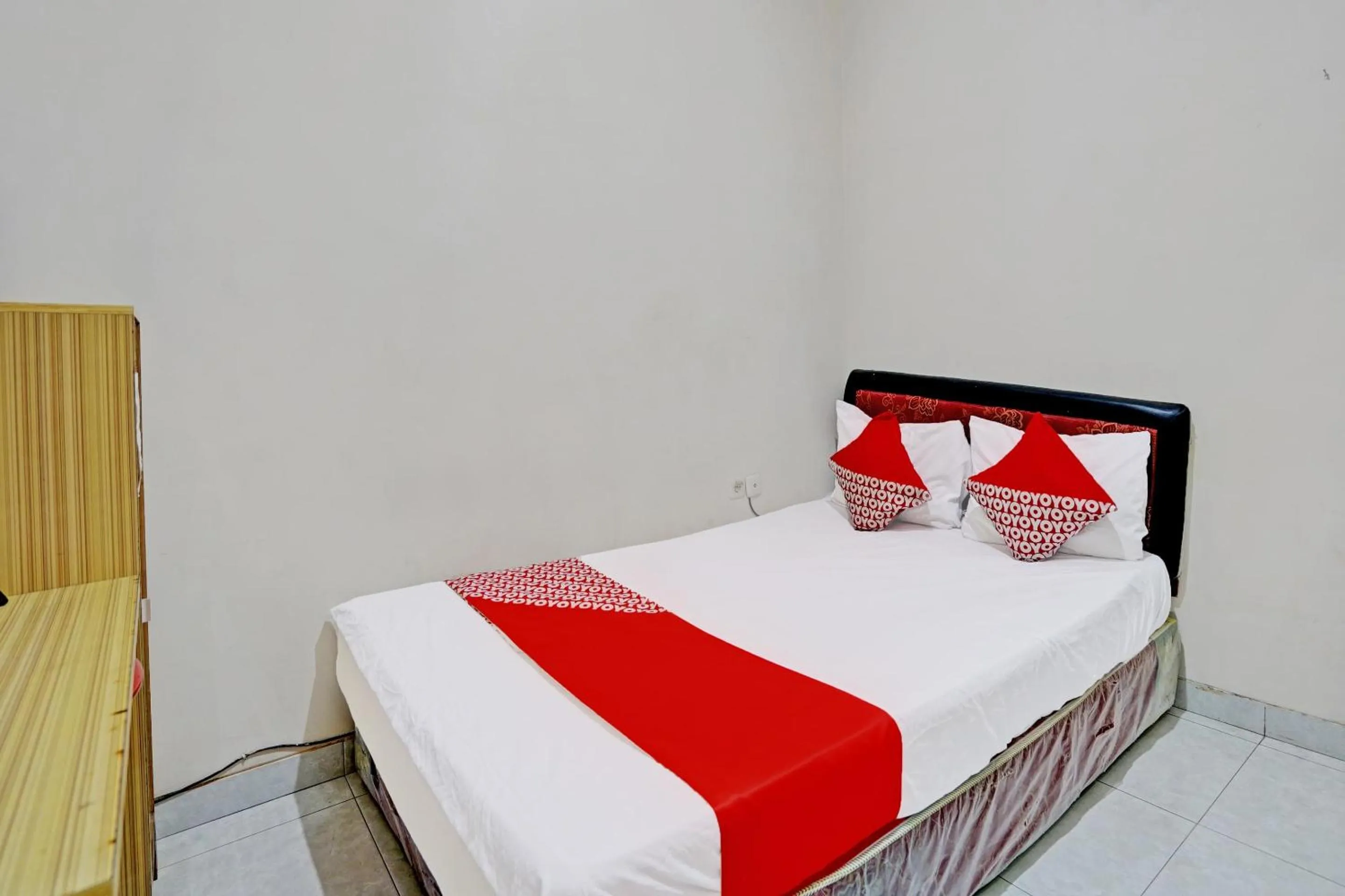 Bedroom, Bed in OYO Life 92190 Arya Guest House