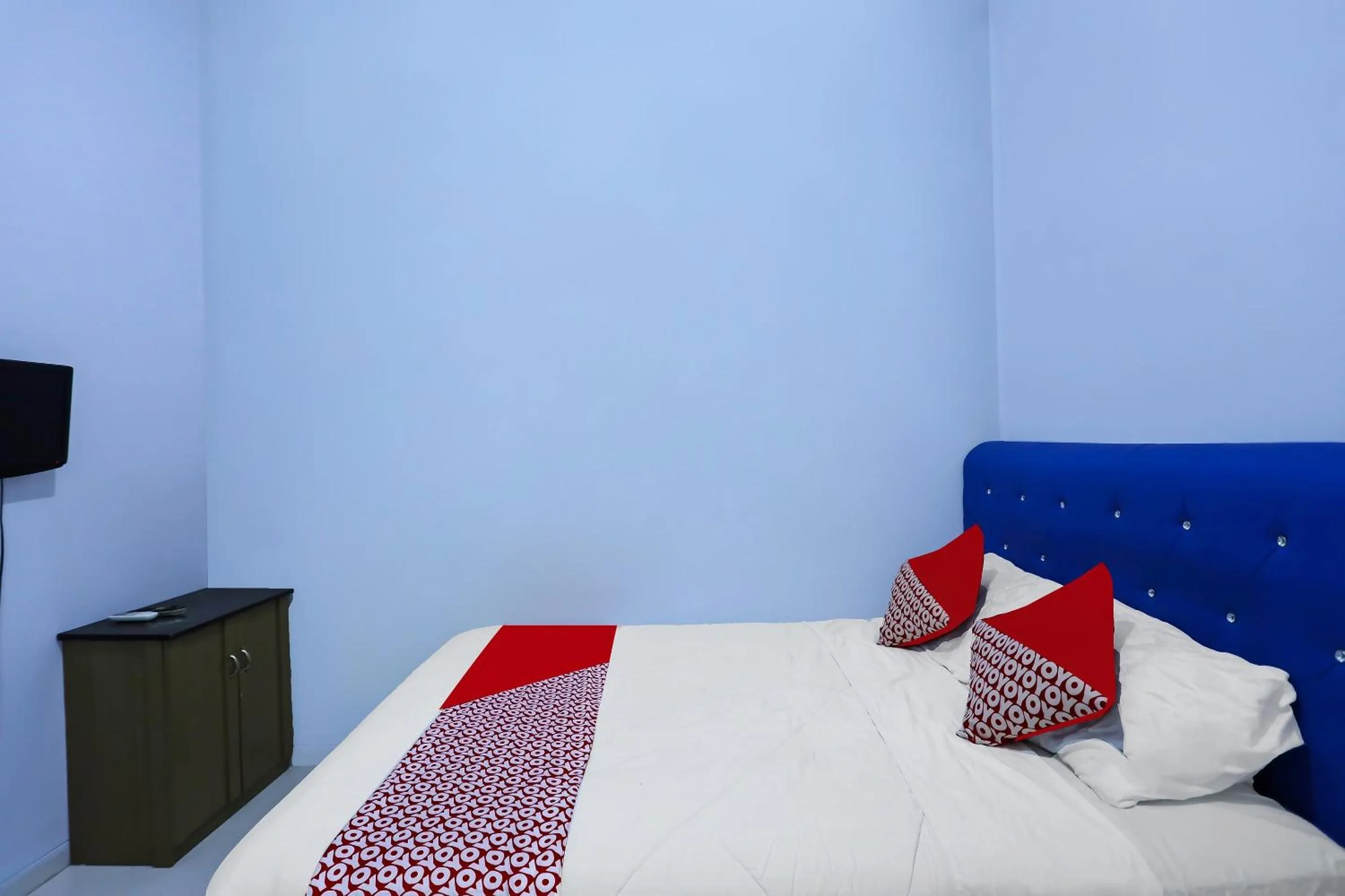 Bedroom, Bed in Hotel O Pelangi House 789 Syariah