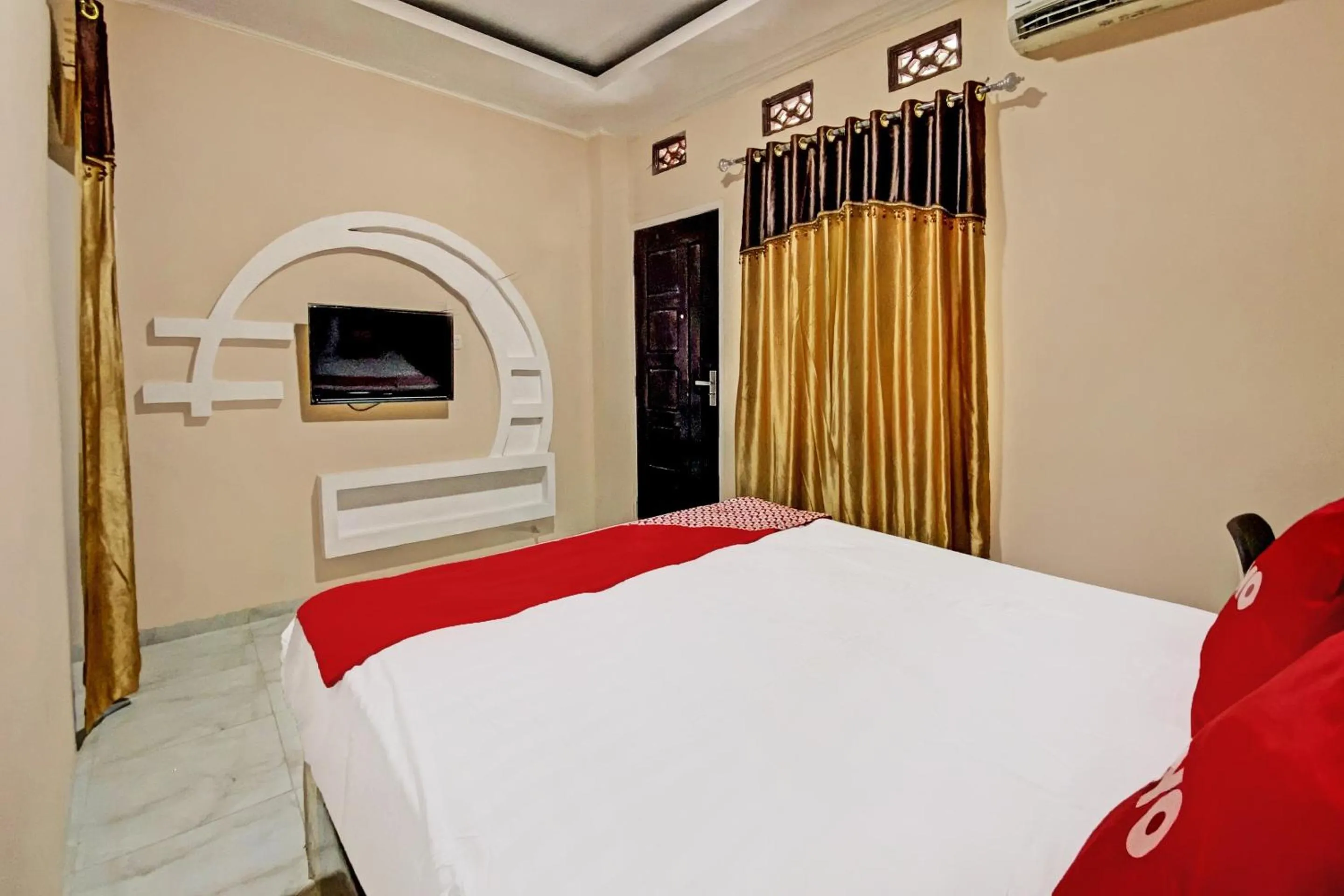 Bedroom, Bed in Hotel O Kos 21