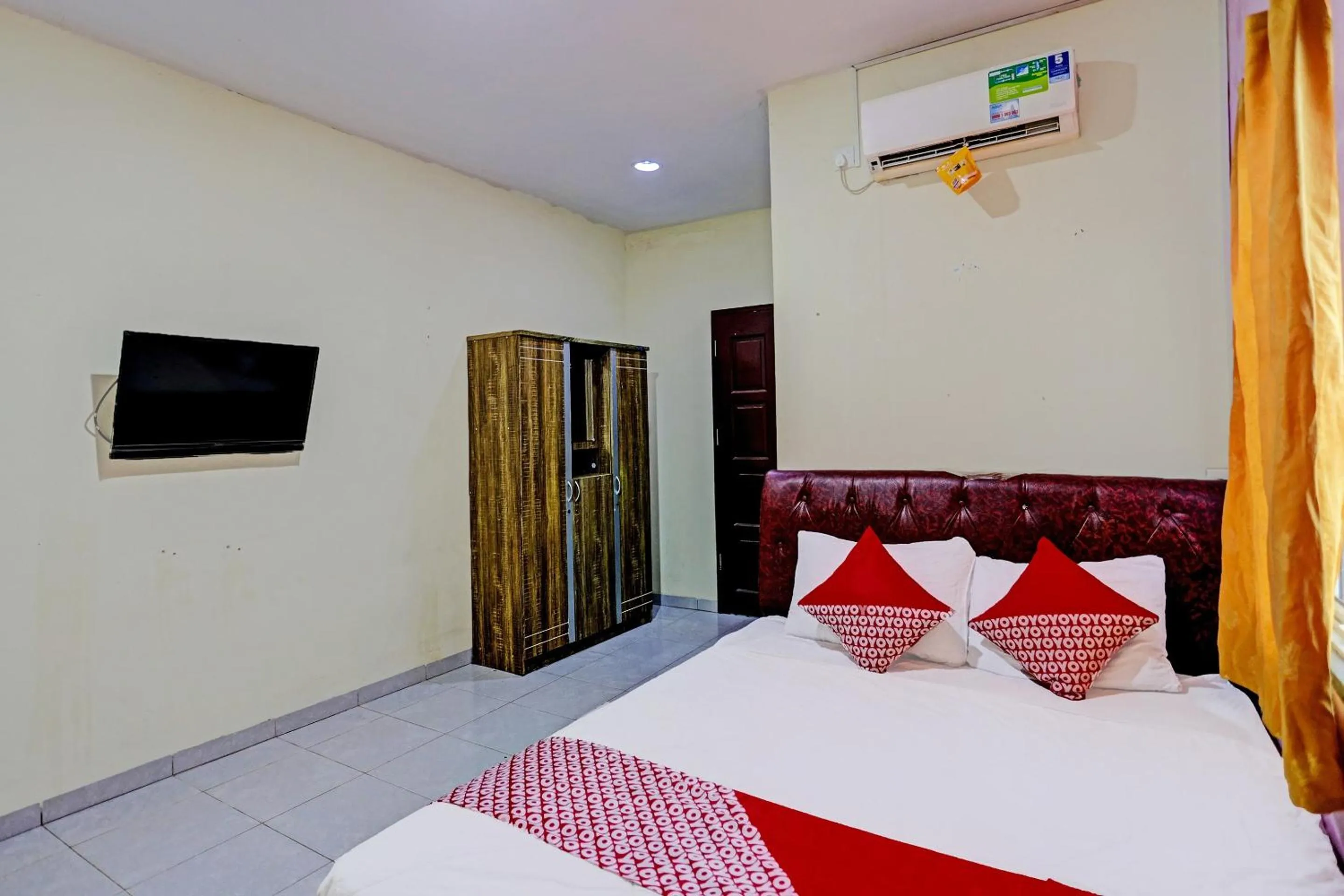 Bedroom, Bed in Hotel O New Town Syariah