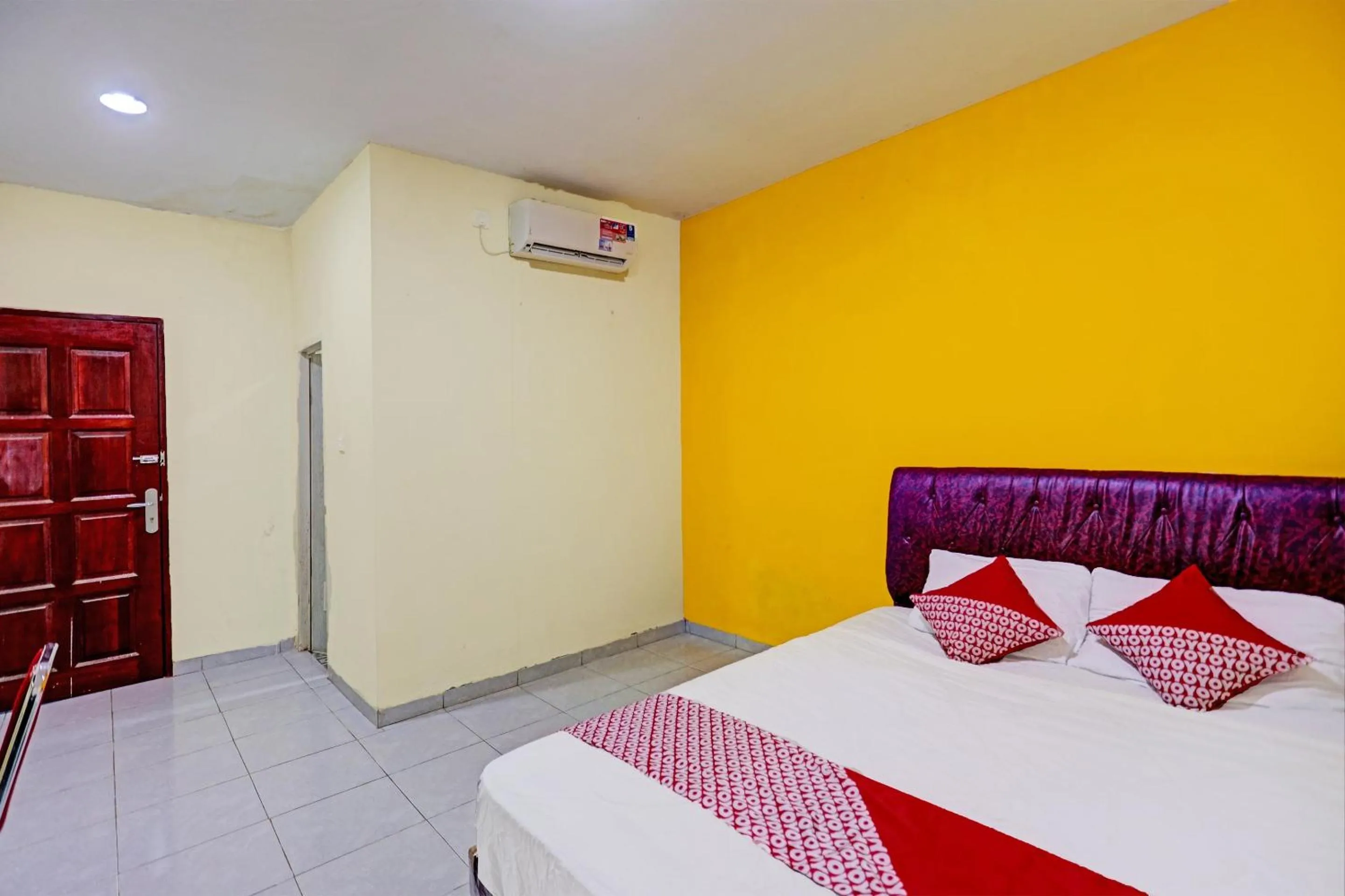Bedroom, Bed in Hotel O New Town Syariah