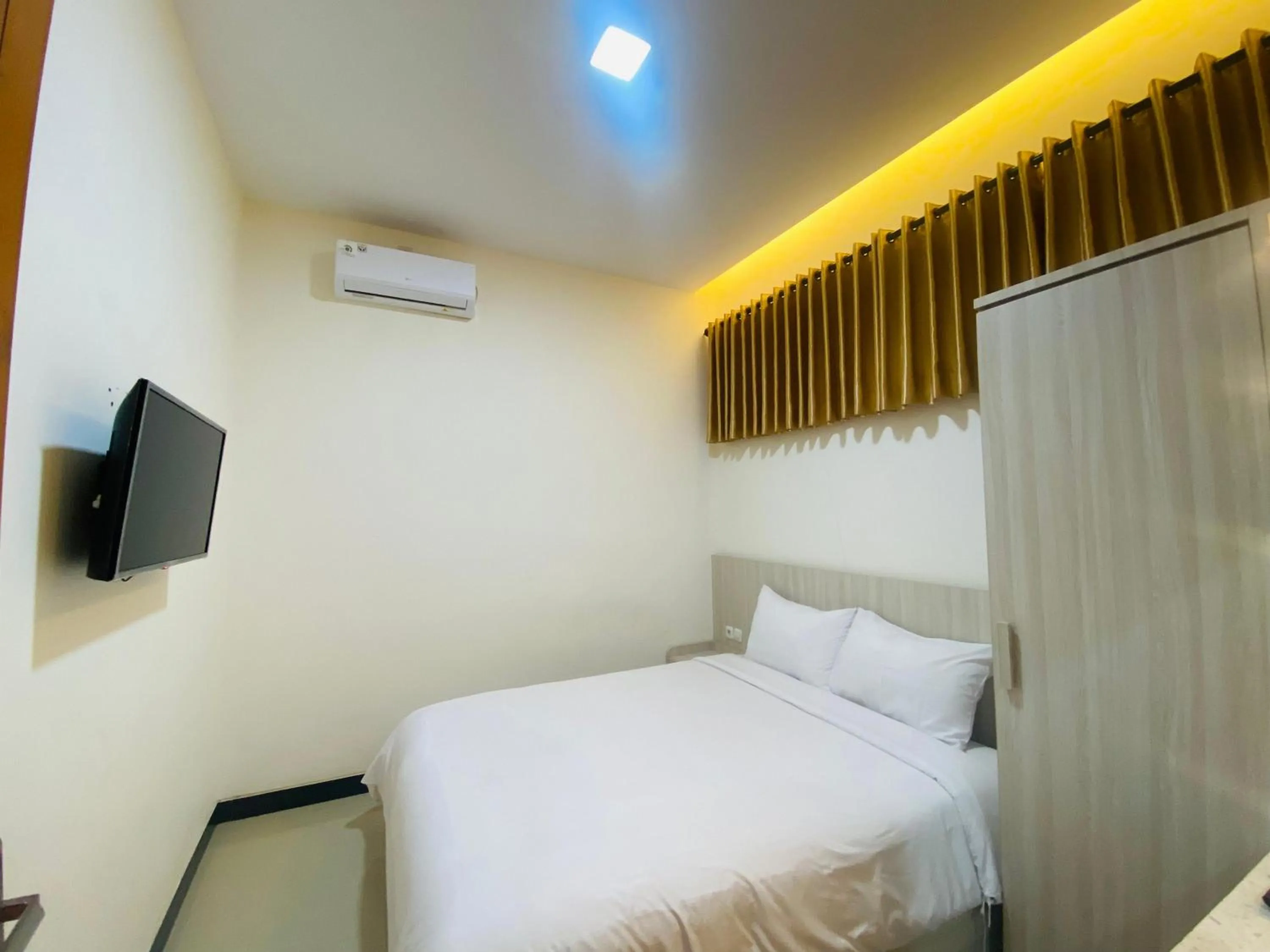 Bedroom, Bed in Kanggo Riko Family Homestay Mitra Reddoorz