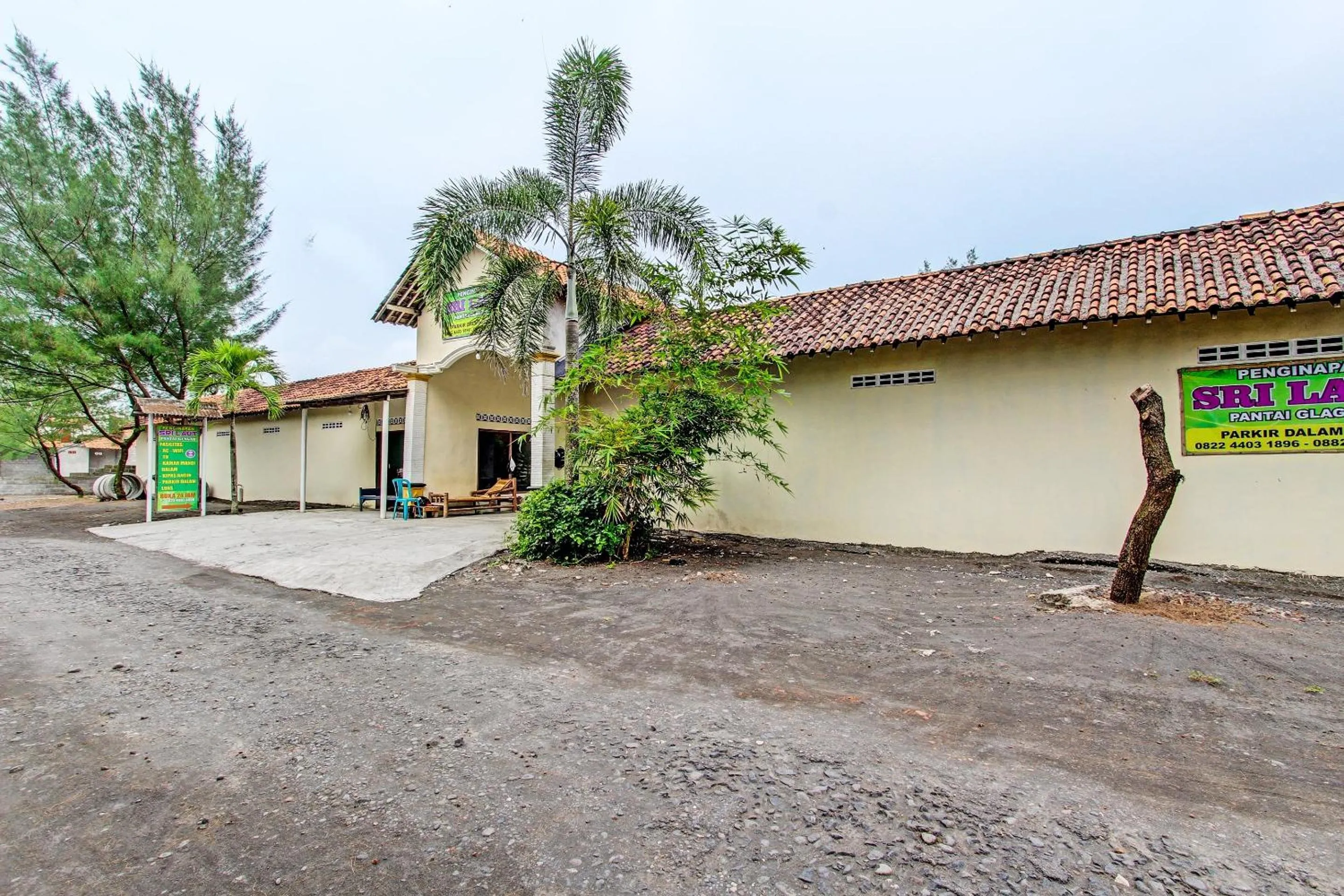 Facade/entrance in Hotel O Sari Laut