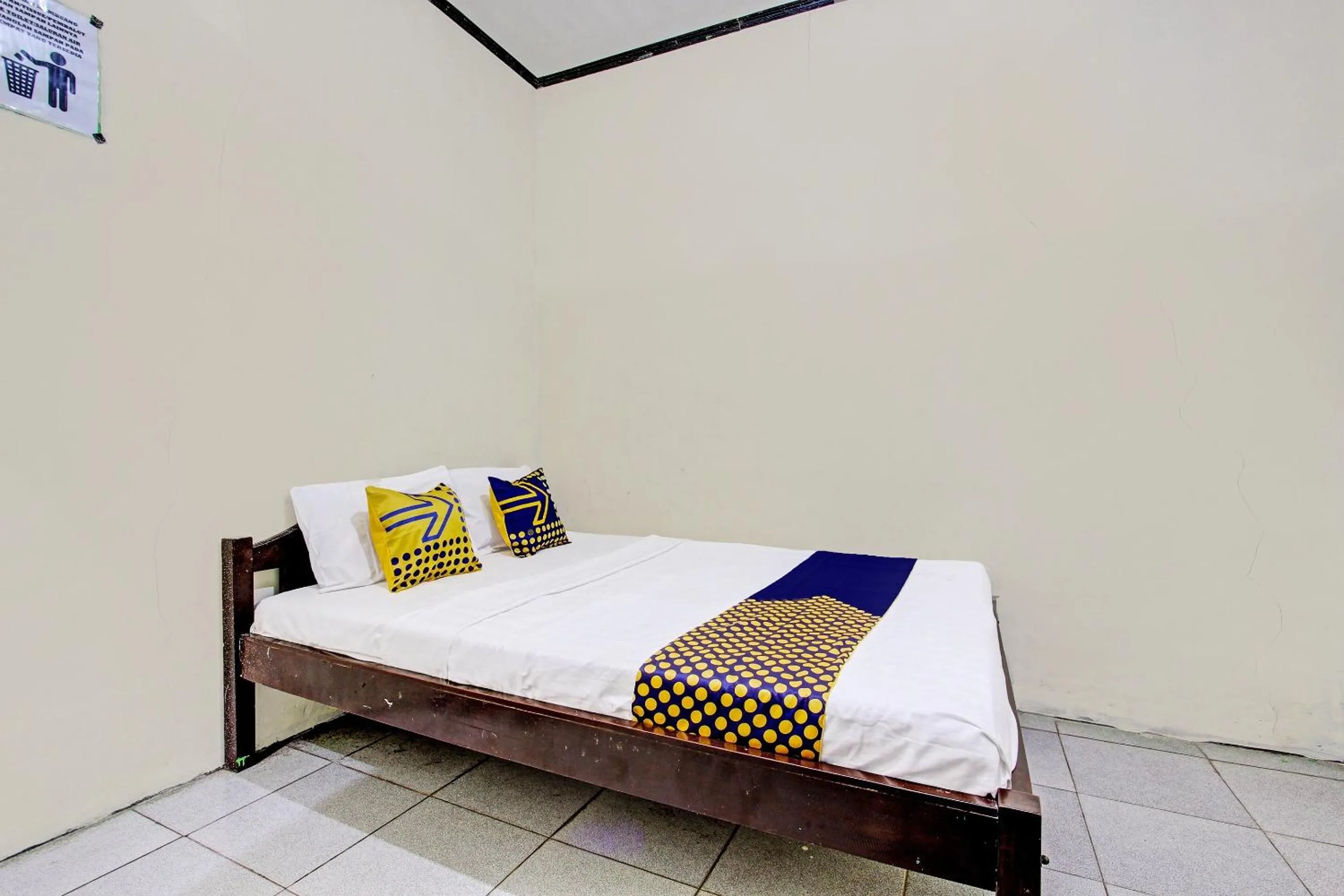 Bedroom in Hotel O Sari Laut