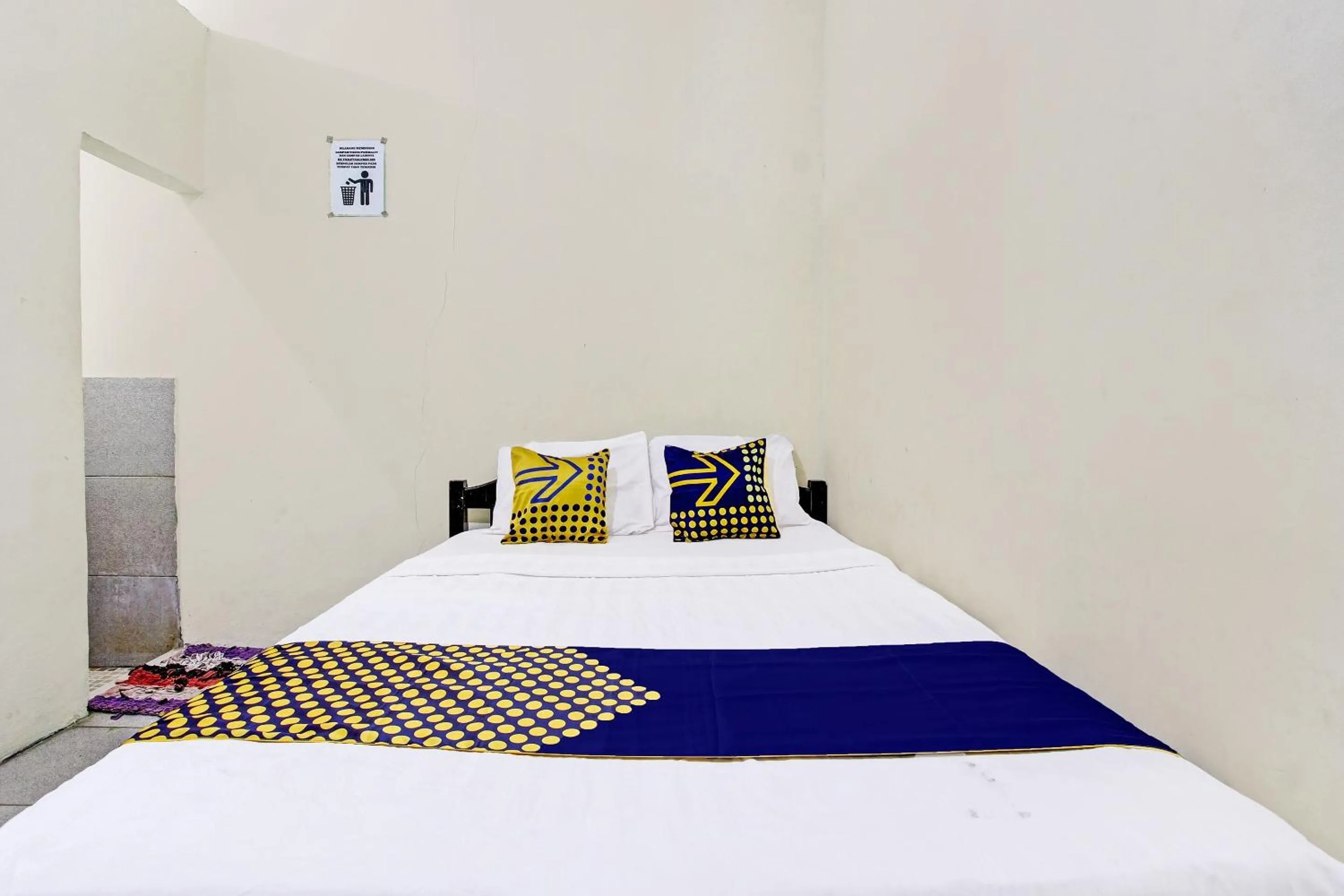 Bedroom in Hotel O Sari Laut