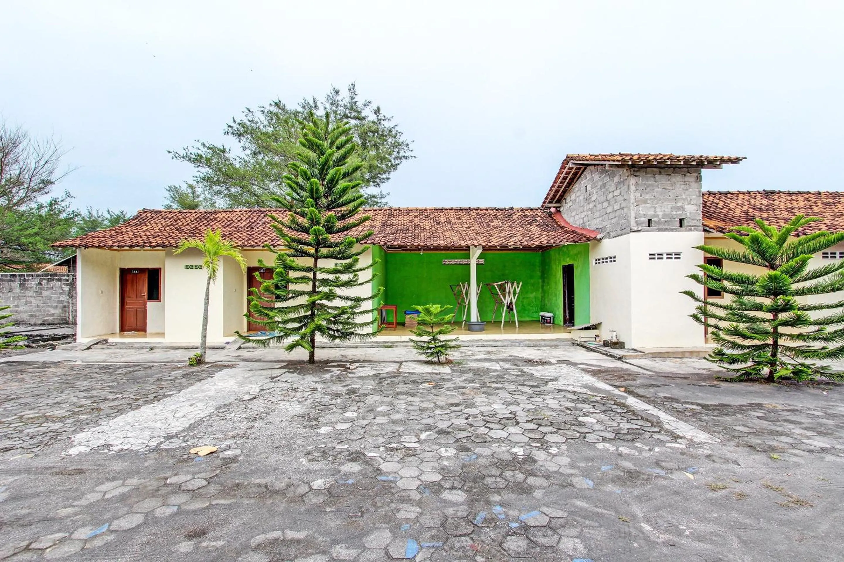 Lobby or reception in Hotel O Sari Laut