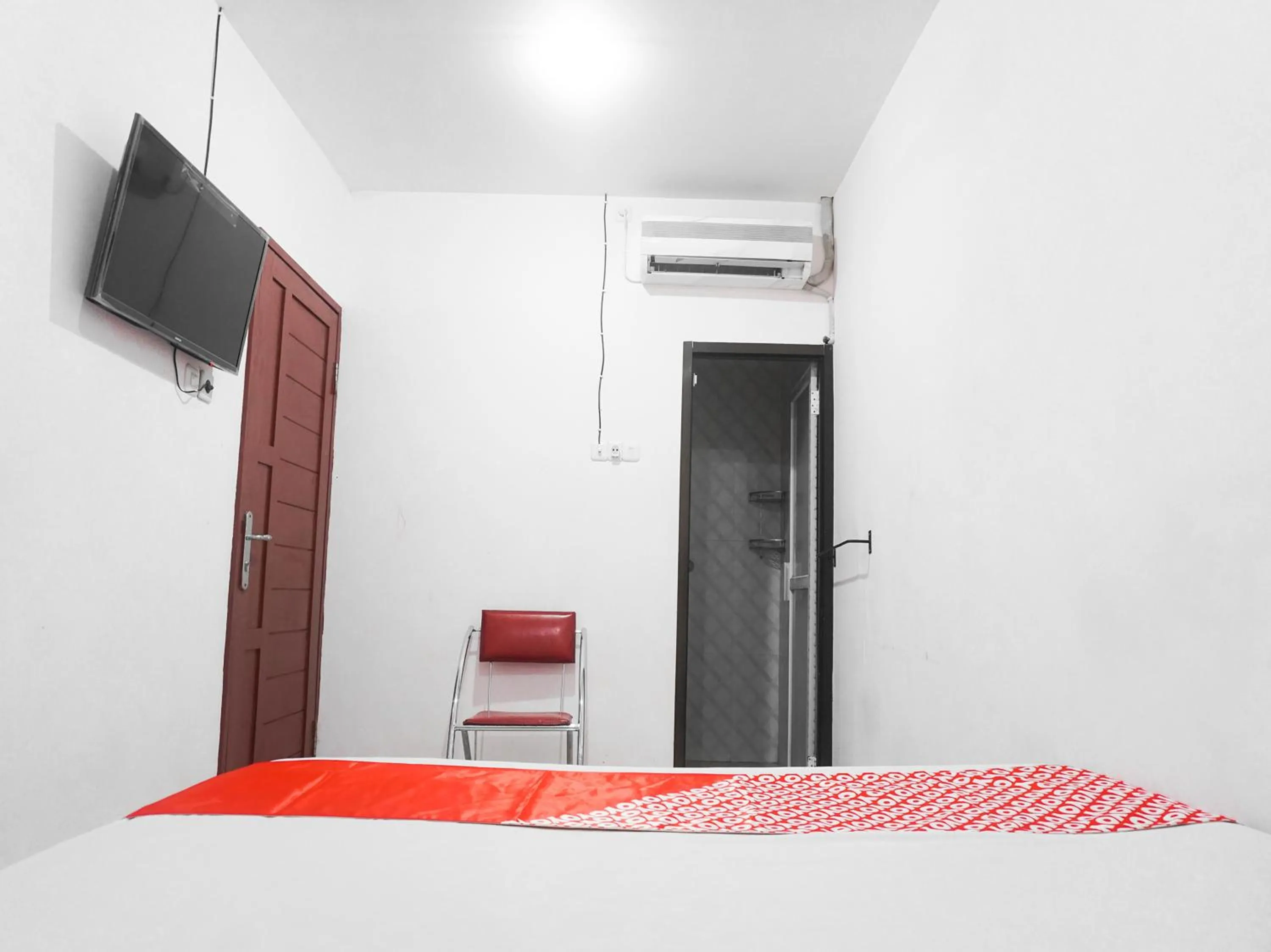 Bedroom, Bed in Hotel O Pondok Cahaya