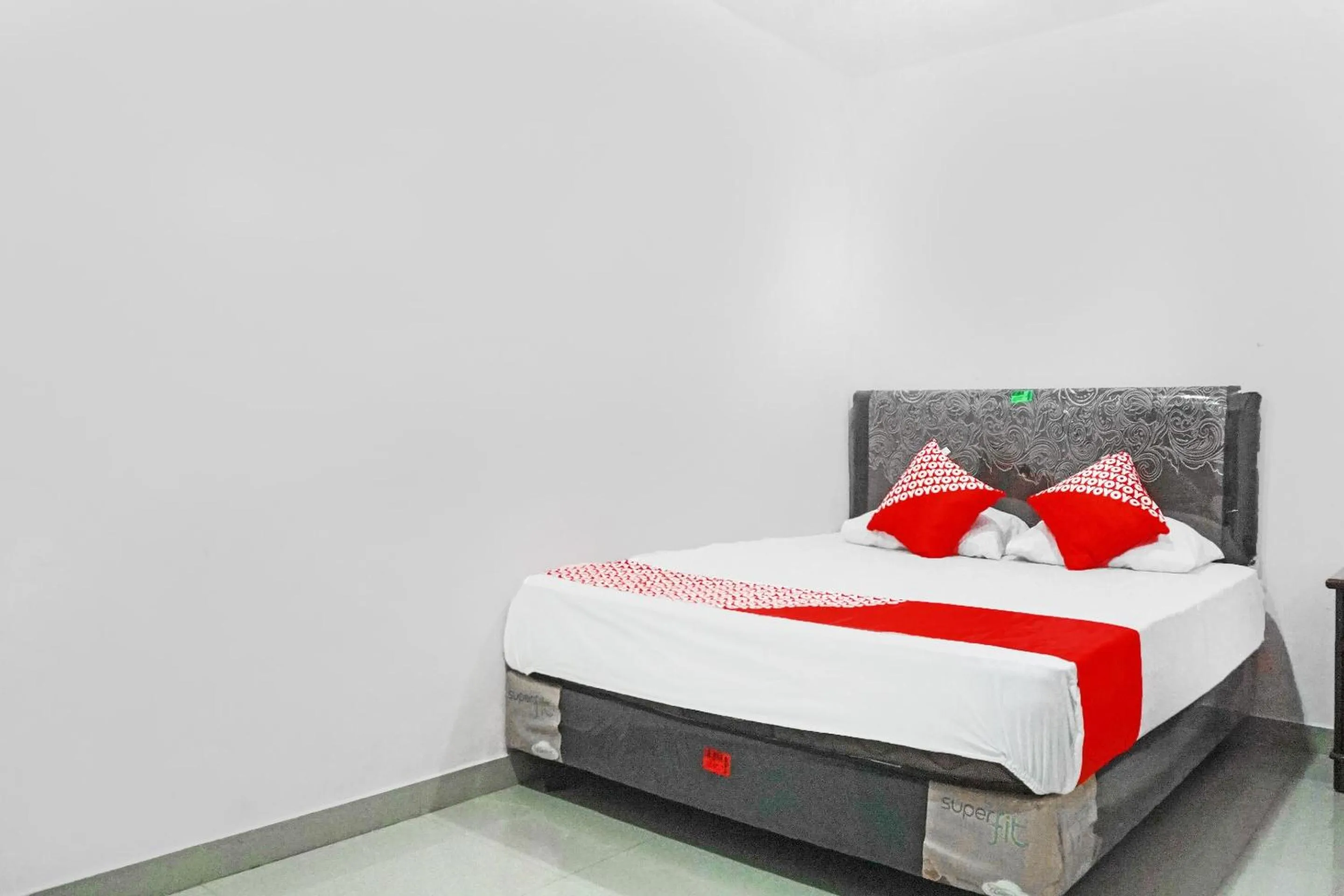 Bedroom, Bed in Hotel O Pondok Cahaya