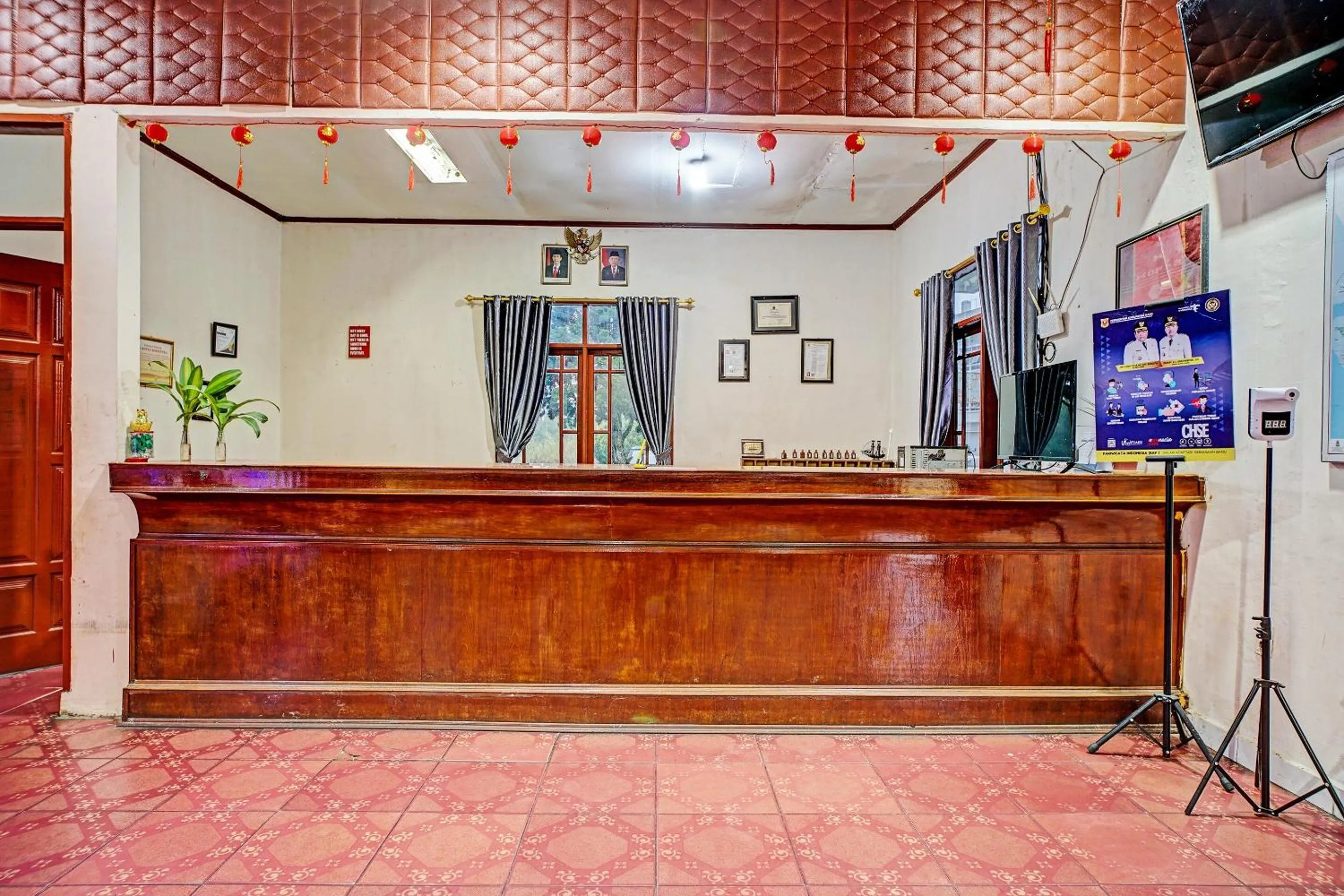 Lobby or reception in Capital O 92214 Beristera Hotel