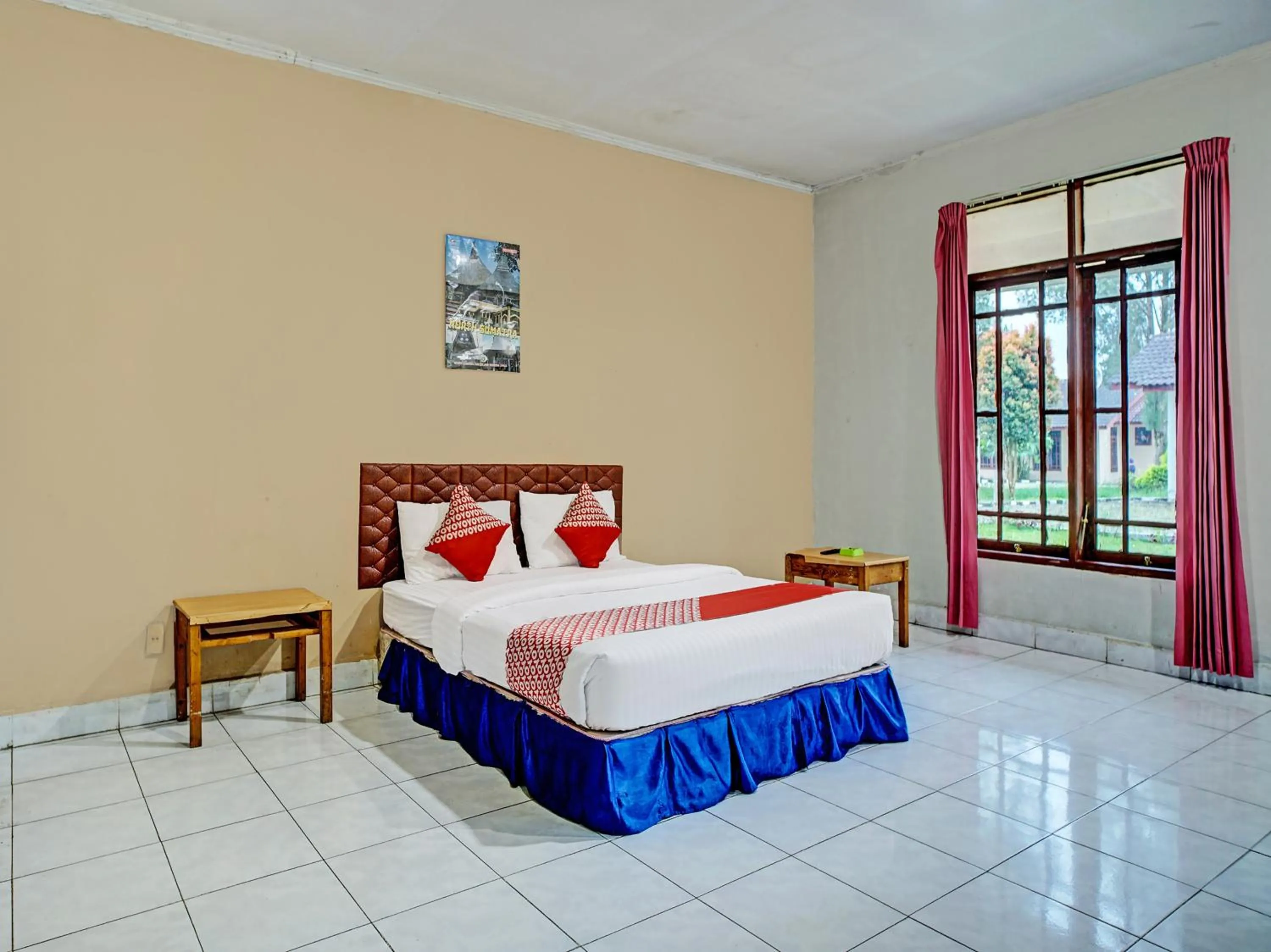 Bedroom, Bed in Capital O 92214 Beristera Hotel