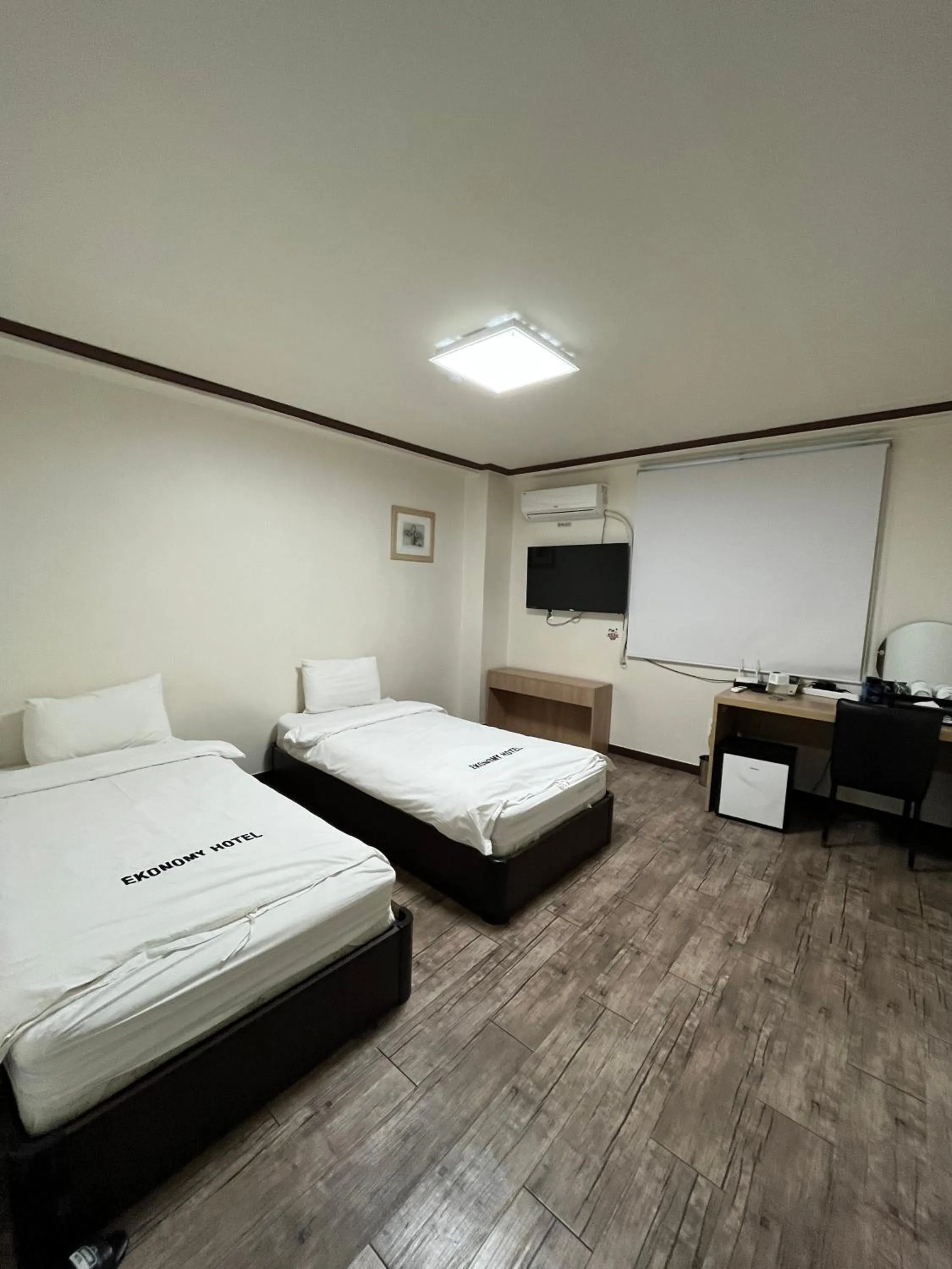 Bed in Ekonomy Hotel