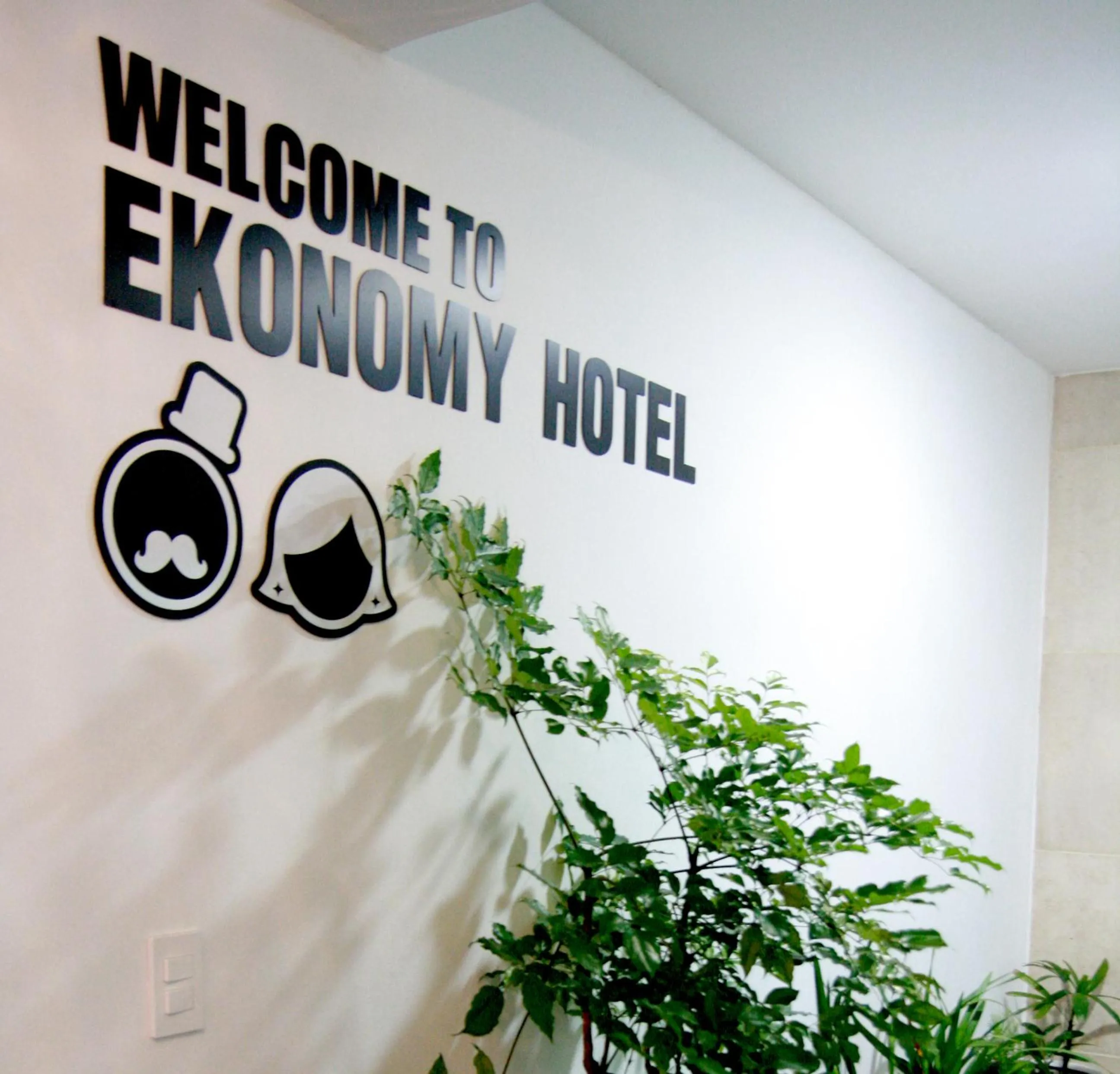 Ekonomy Hotel