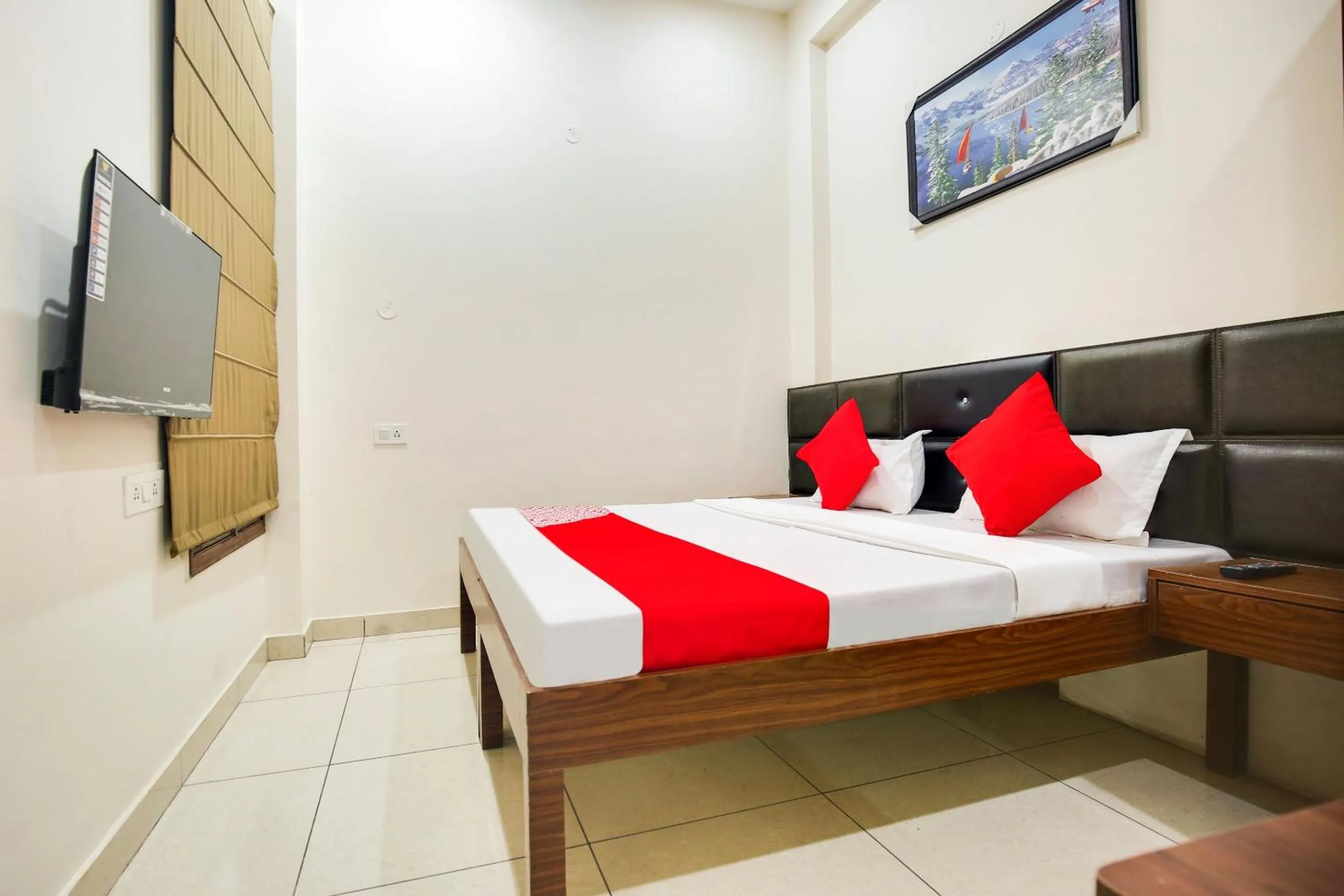 Bedroom, Bed in Hotel O Sky Line