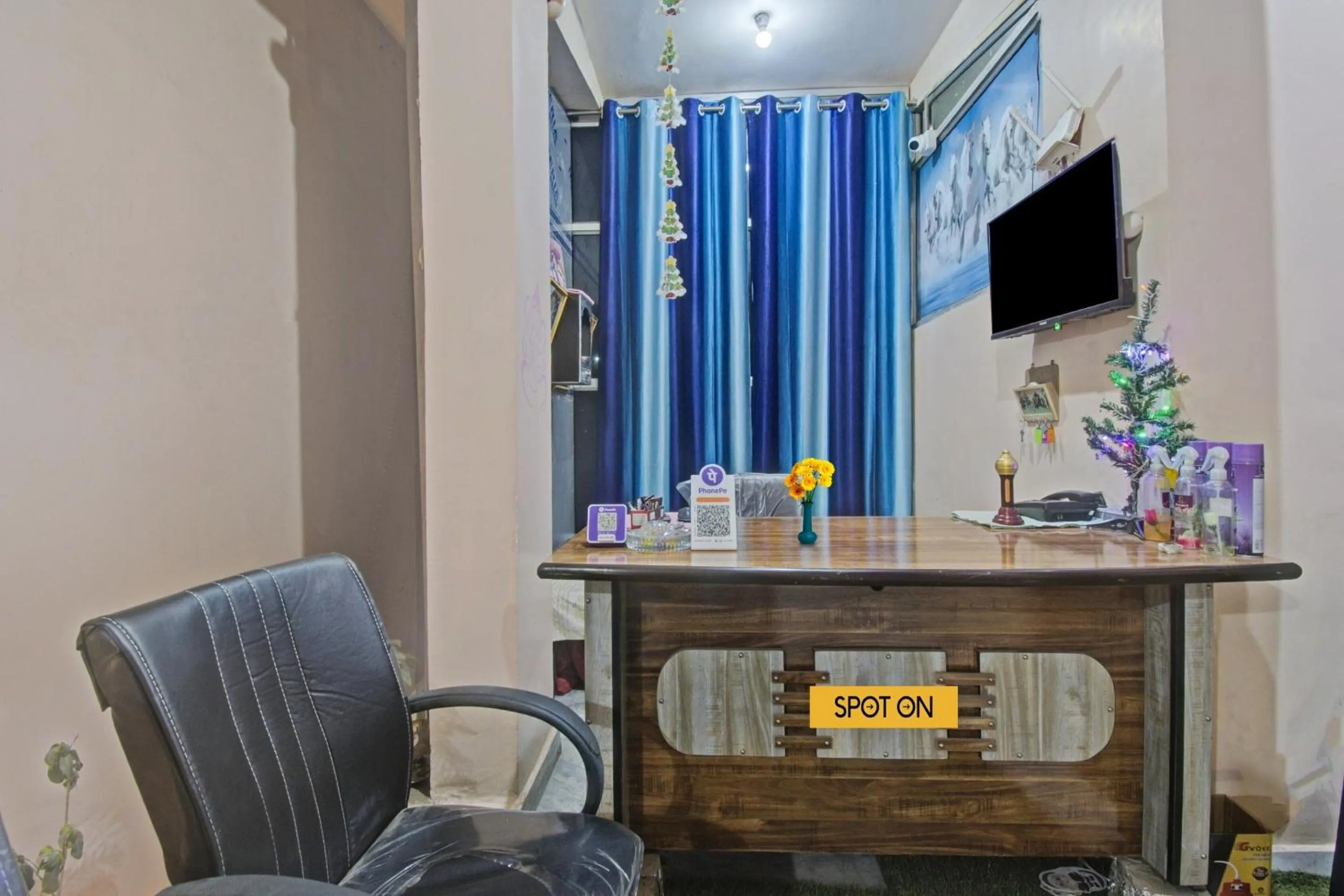 Lobby or reception in SPOT ON Hotel Rj14