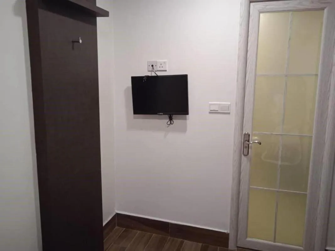 TV and multimedia in Alia Express Brickfields