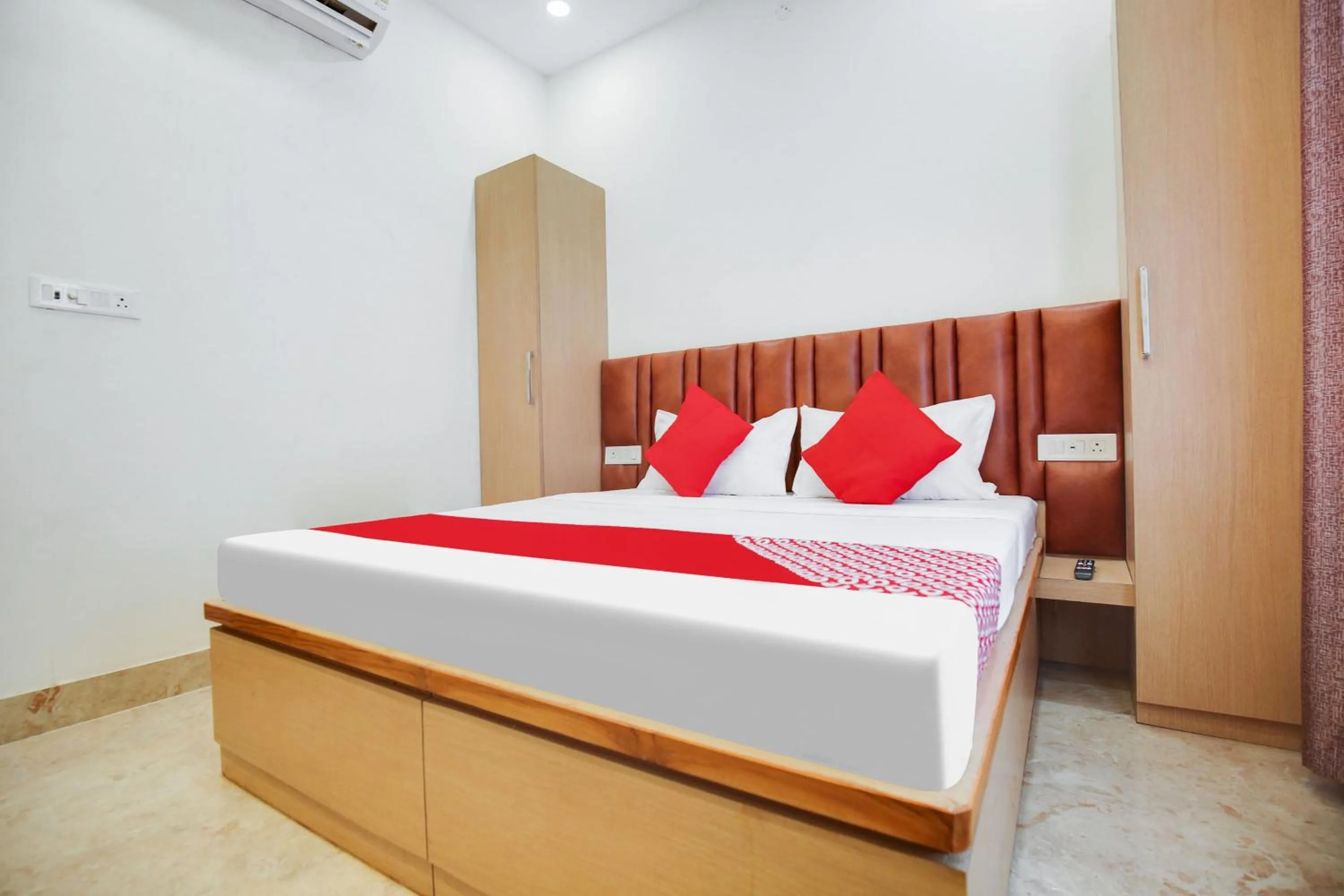 Hotel O Dhruva Residency