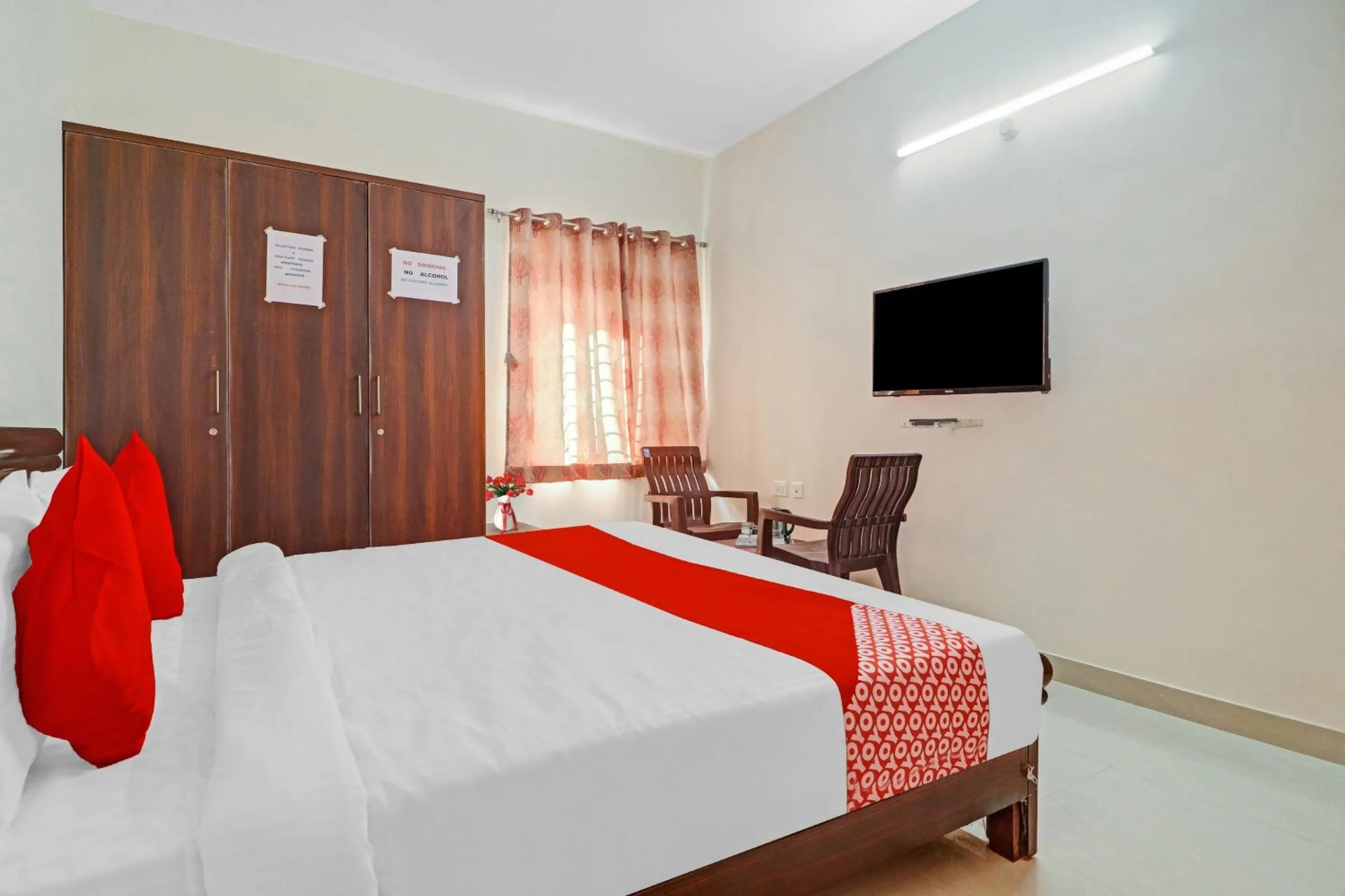 Bedroom, Bed in Super Hotel O Qualia Nallagandla