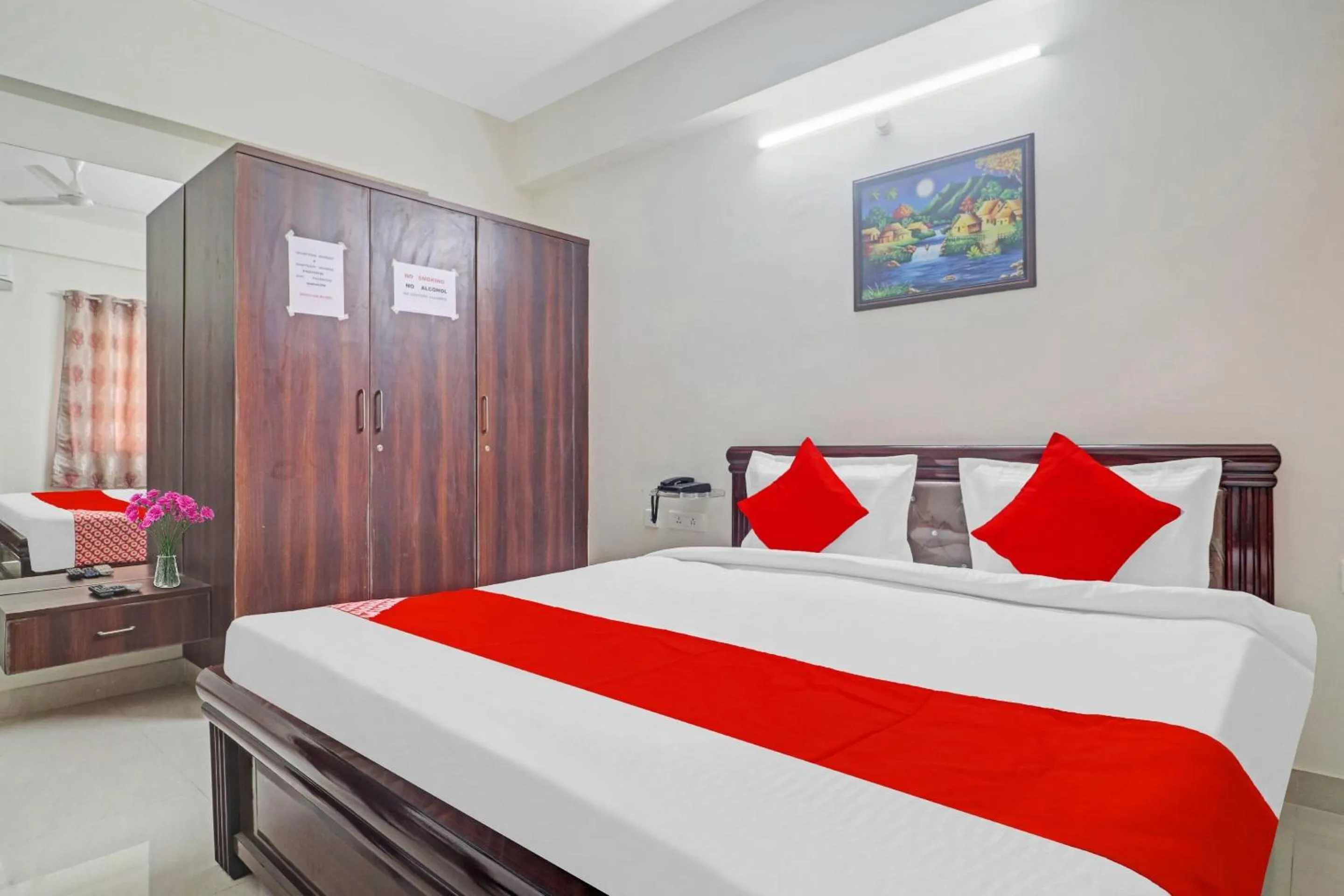 Bedroom, Bed in Super Hotel O Qualia Nallagandla