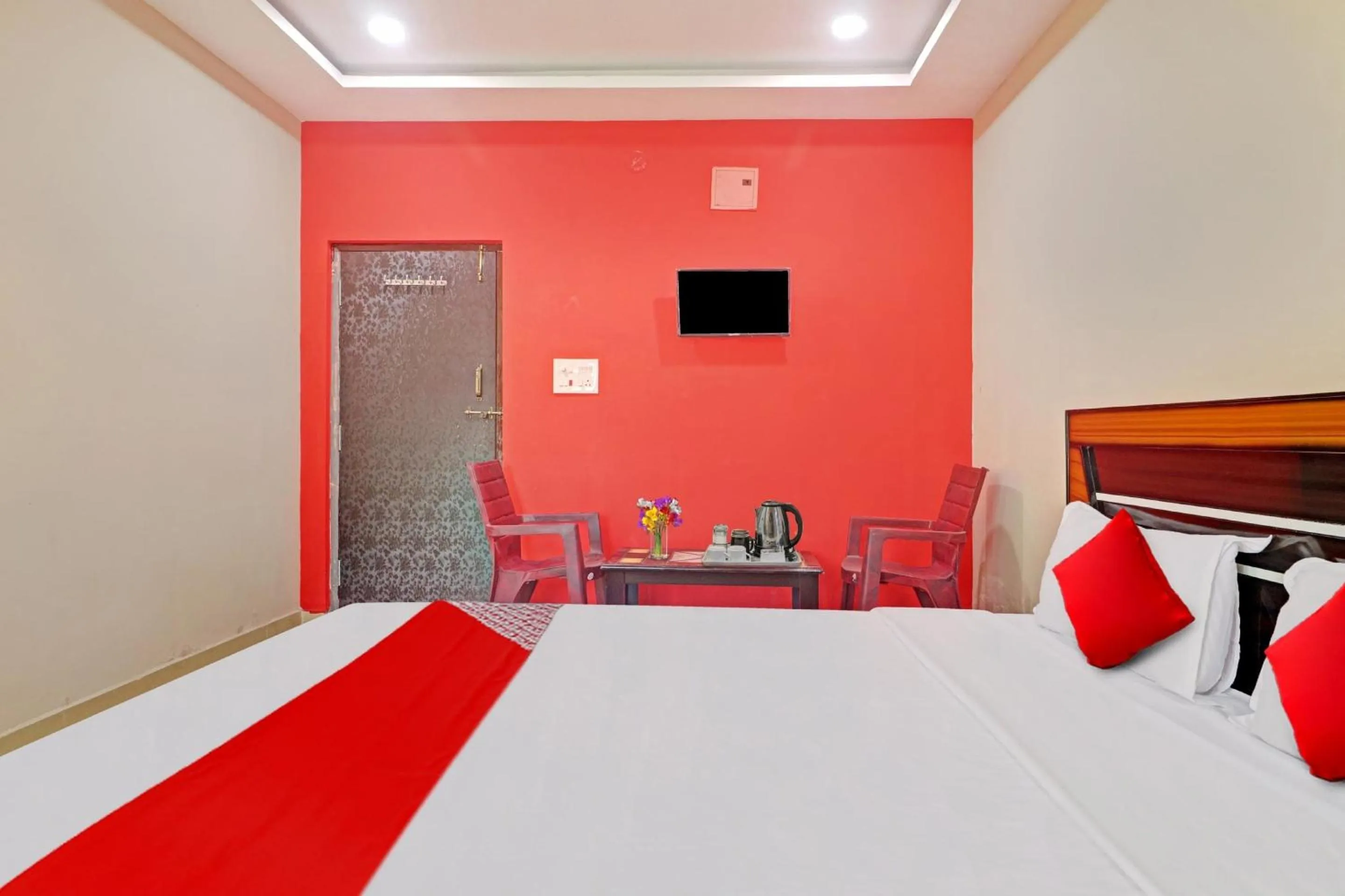 Lobby or reception, Bed in Hotel O Vasista Residency
