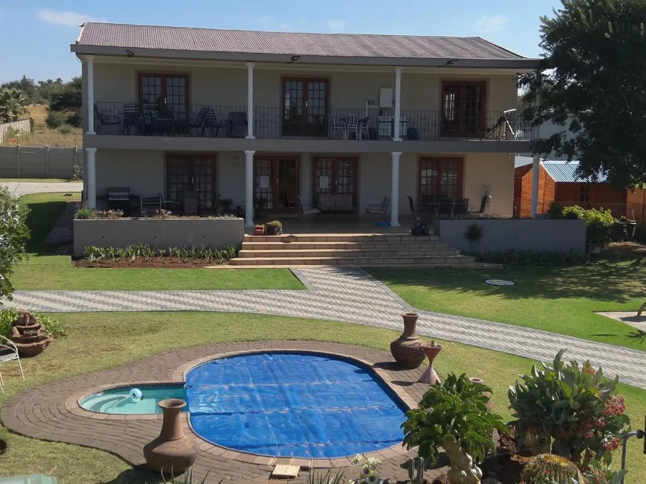 Swimming pool in La Maison on Vaal Bed and Breakfast
