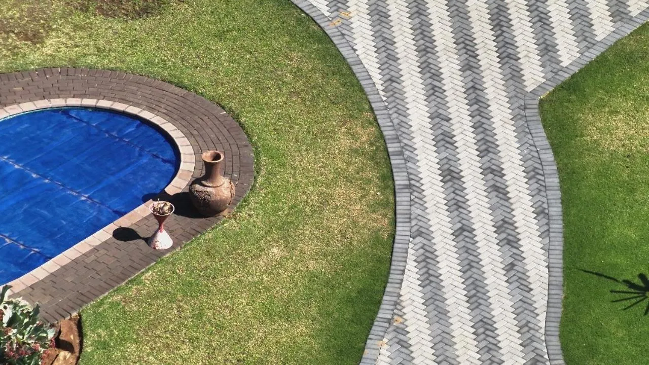 Swimming pool in La Maison on Vaal Bed and Breakfast