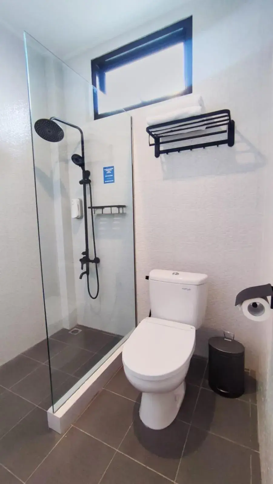 Deluxe Triple Room in Atap Biru Residence Deluxe Triple Room in Atap Biru Residence